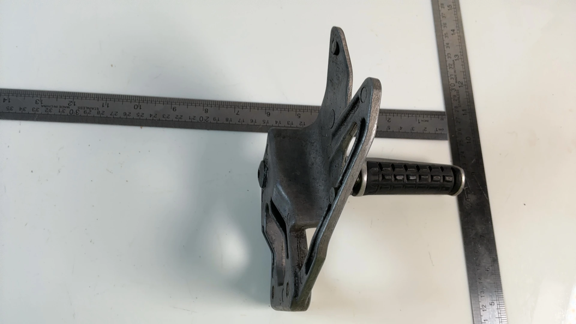 Kawasaki ZXR400 Ninja ZX400L Right Front Footrest Bracket 1991-99 OEM 35011-1564 - Image 4