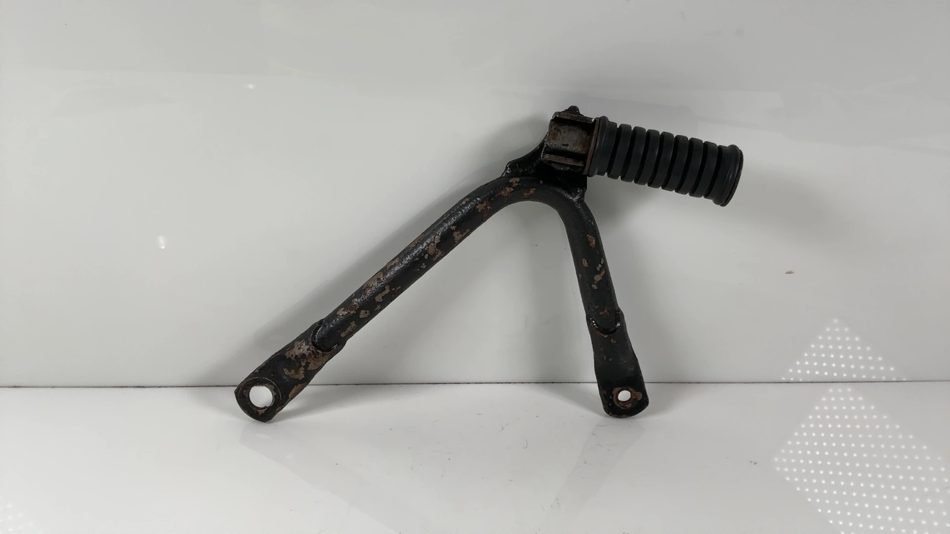 Yamaha RS100 RS 100 Right Rear Footrest Hanger 1974-79 OEM 1Y8-27420-00
