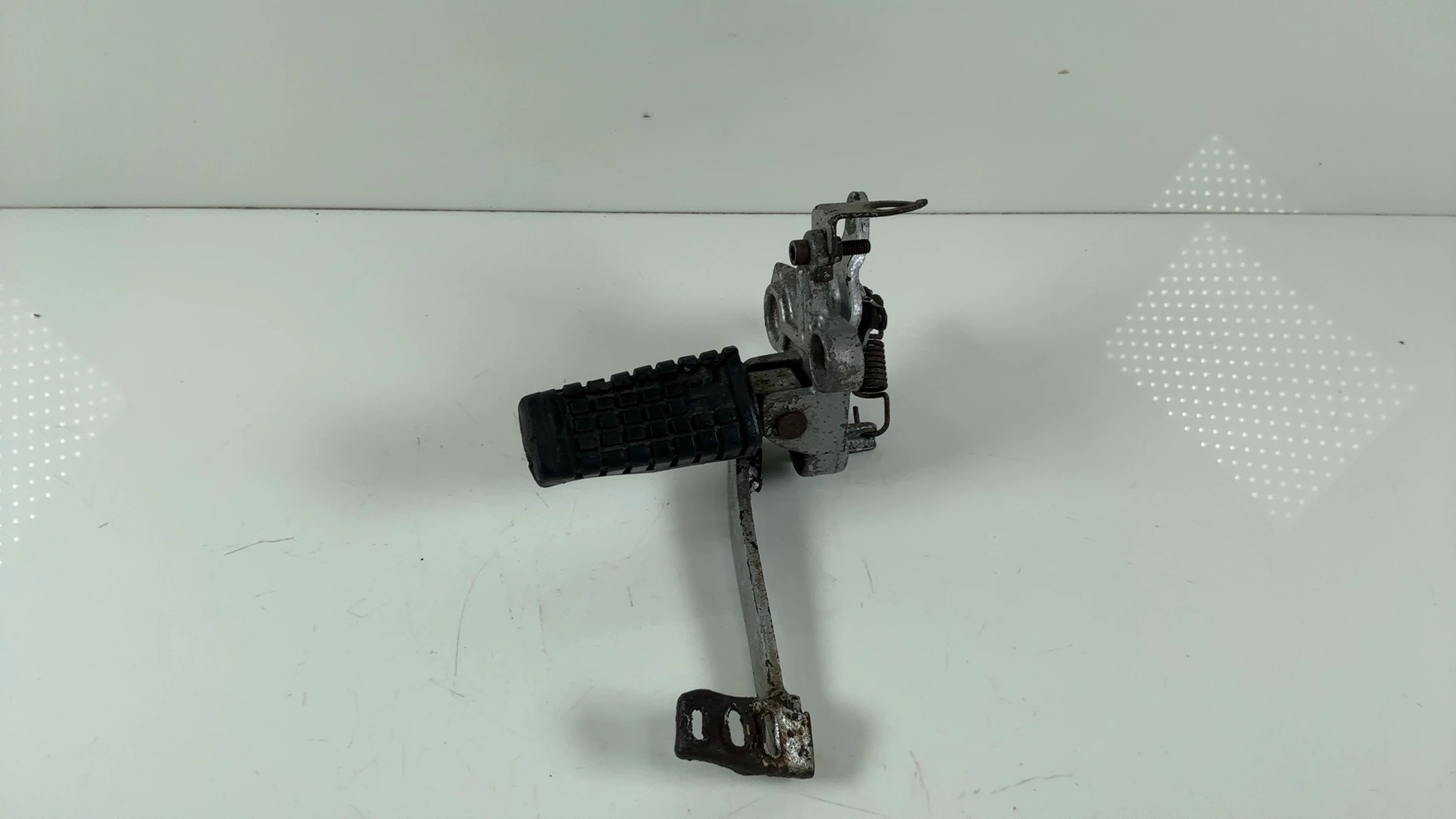 Kawasaki GPZ500 EX500 500cc Front Right Footrest Bracket Step 1987-93 34003-1281 - Image 3