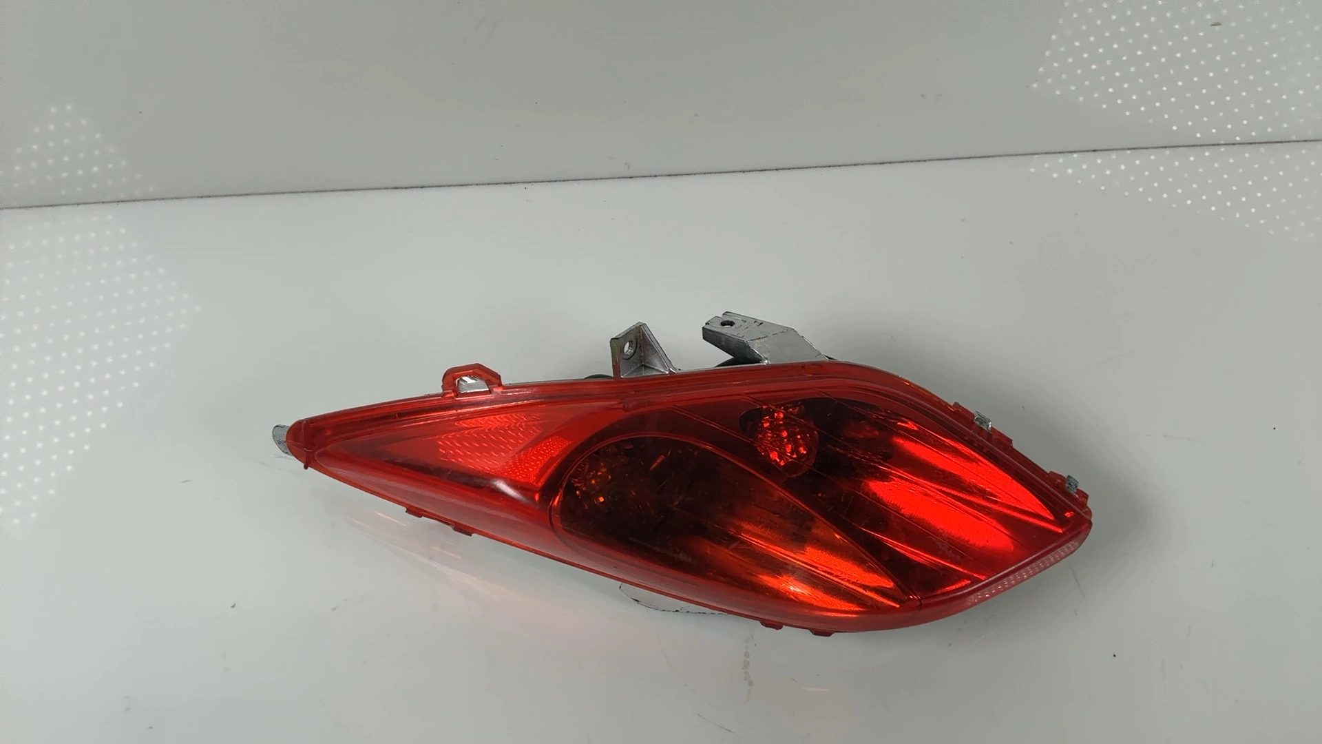 Yamaha XMAX YP125R 125cc Left Rear Tail Light 2010-2013 OEM 37P-H4710-01 - Image 1