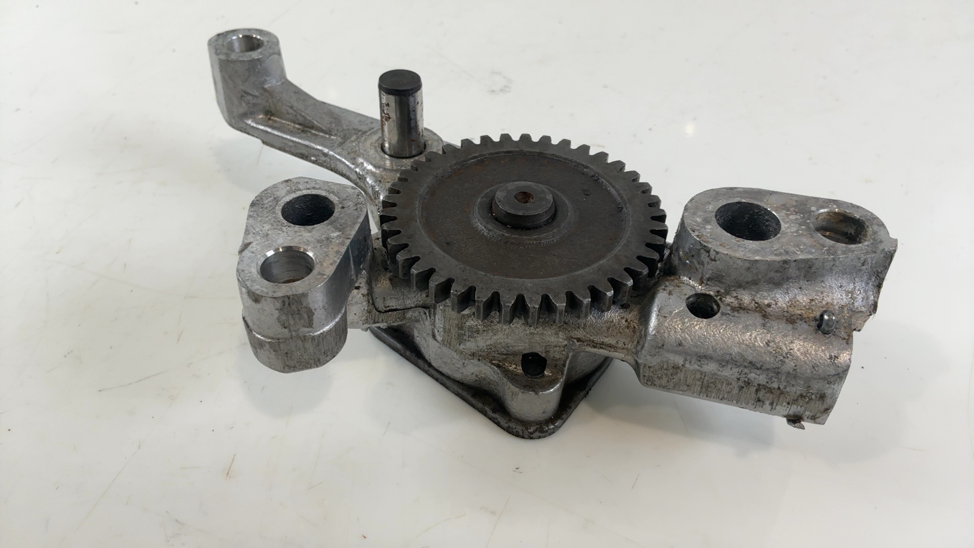 YAMAHA XS360 XS400 360CC Engine Motor Oil Pump 1976-1983 OEM 1L9-13300-00-00 - Image 8