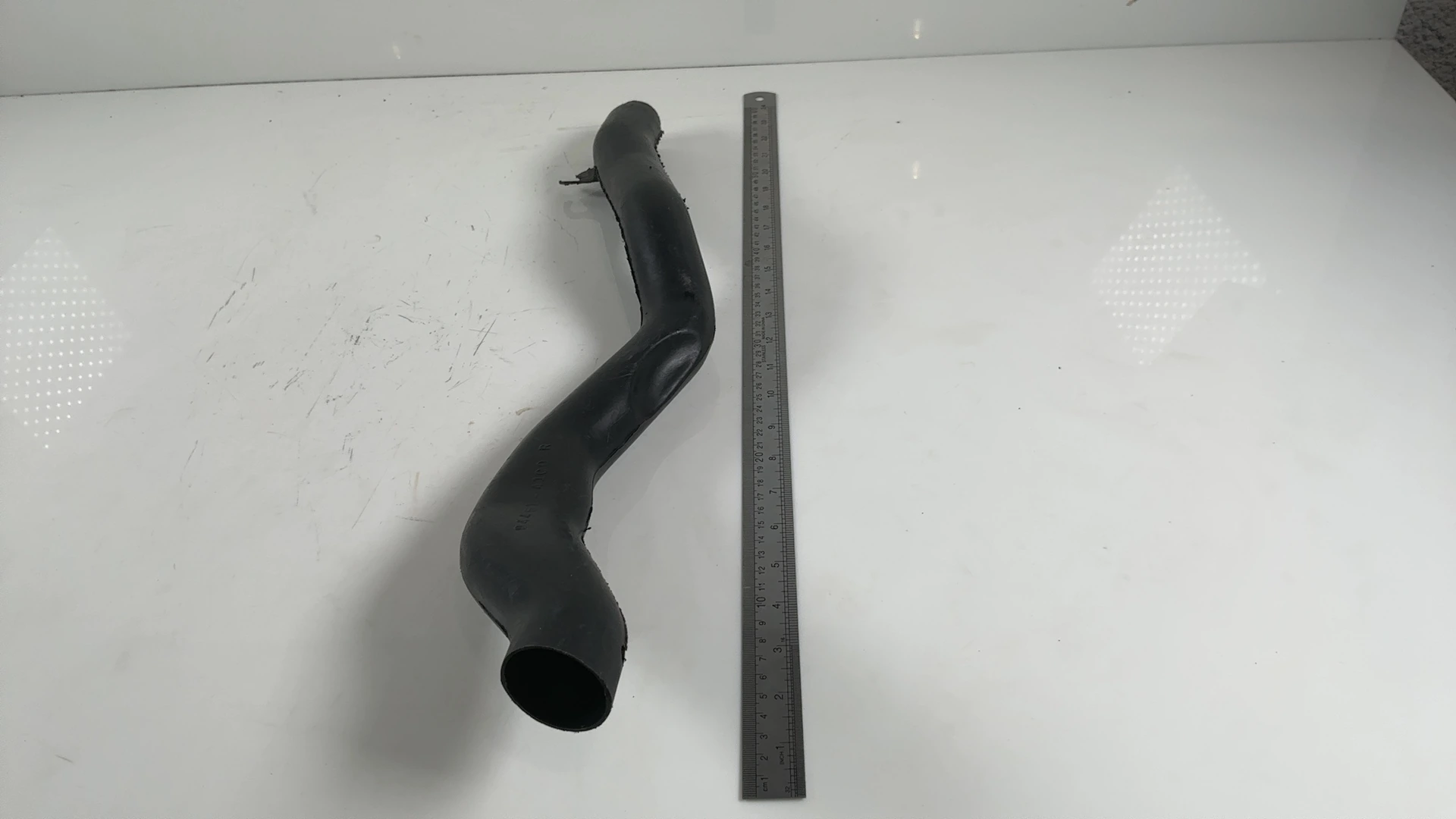 Suzuki GSX-R1100 GV73 1100cc Right Air Intake Duct Tube 1989-1992 OEM 94451-41C00 - Image 3