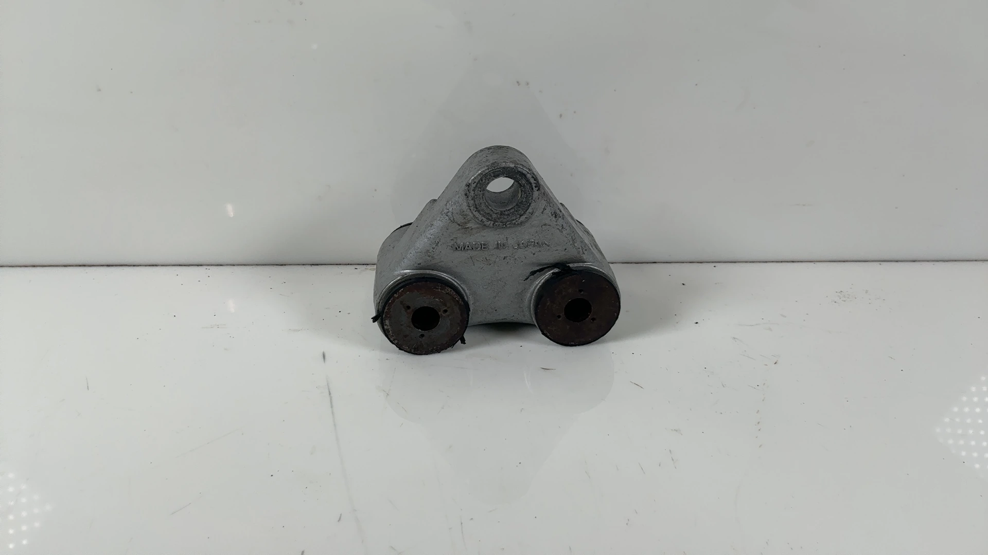 Kawasaki Ninja 1000R ZX1000A Front Left Engine Mount Bracket 1986-87 32029-1396 - Image 2