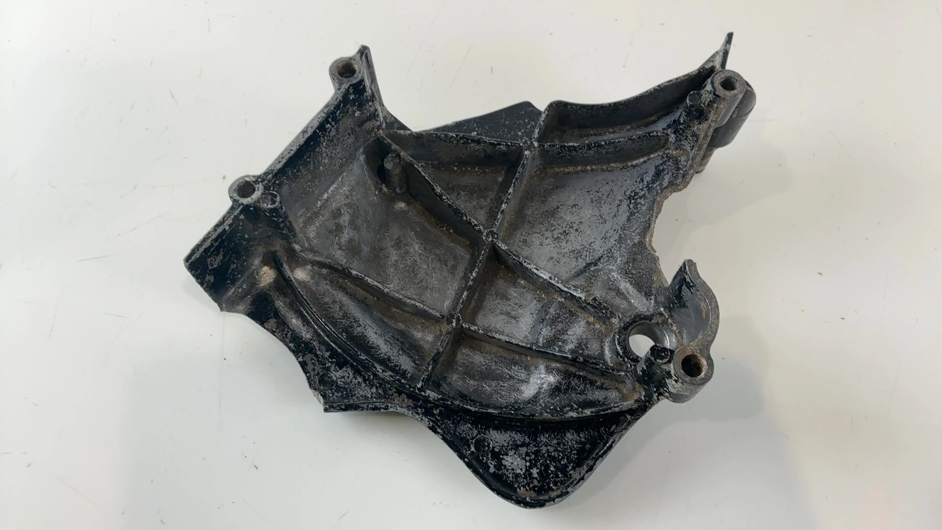 Kawasaki GPz305 EX305 305cc Engine Sprocket Cover 1983-1994 OEM 14026-1132 - Image 2