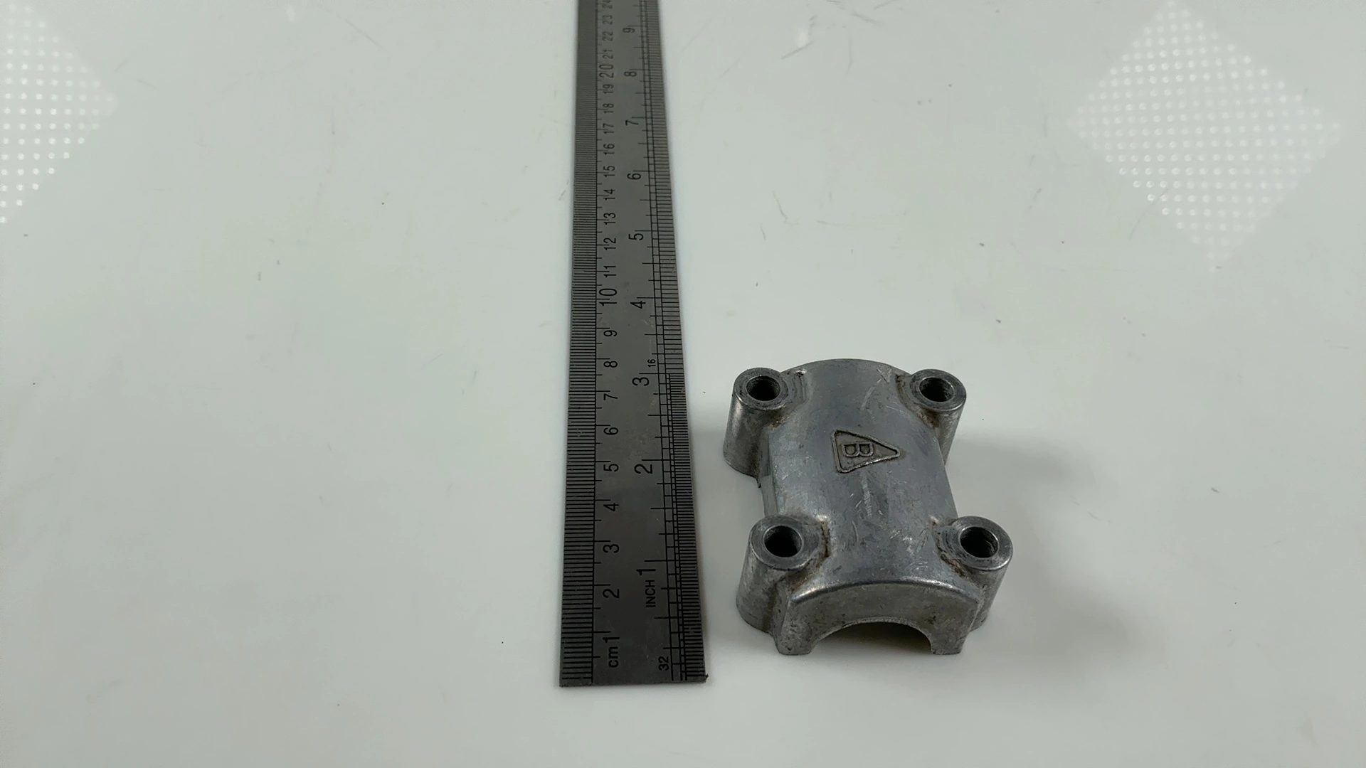 Suzuki GS750 GS 750 750CC Camshaft Stand Holder Cap Bridge 1979-1980 12411-45000 - Image 4