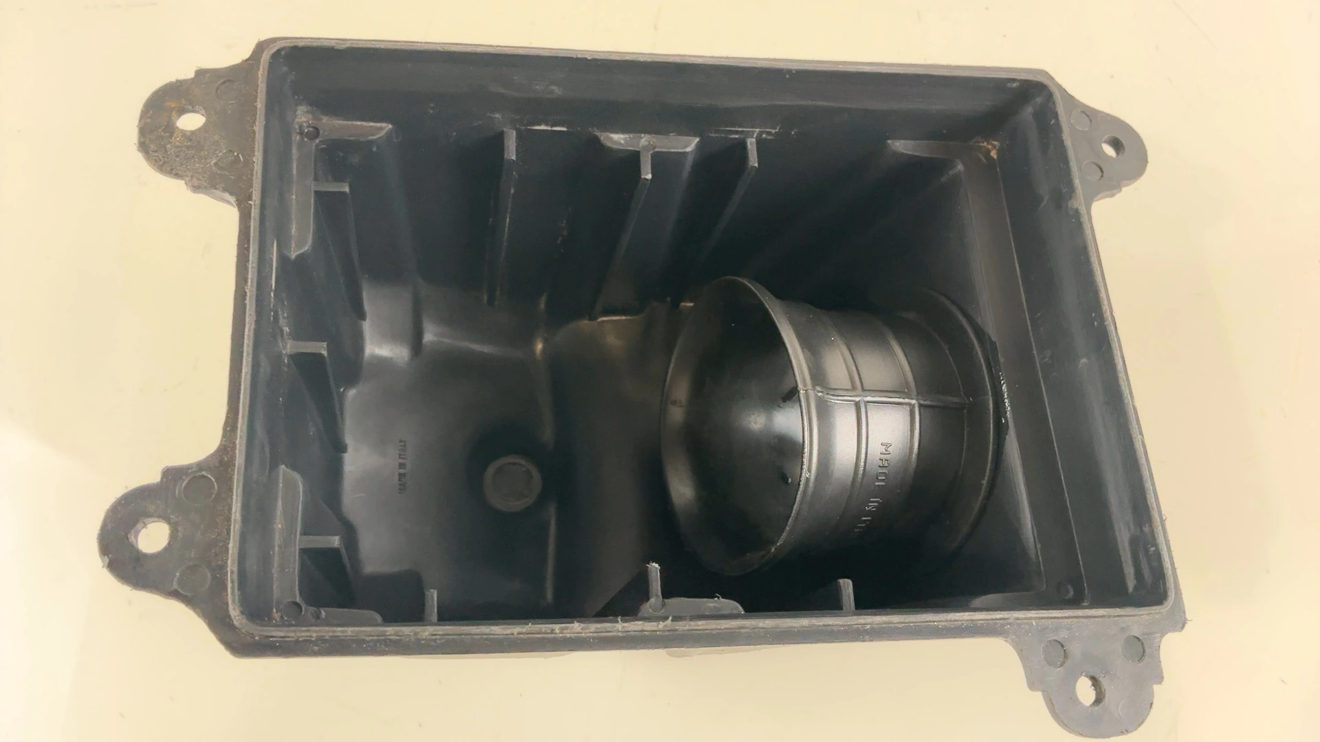 Aprilia AF1 Futura 125 Air Filter Box Housing 1990-1992 OEM AP8131120 - Image 3