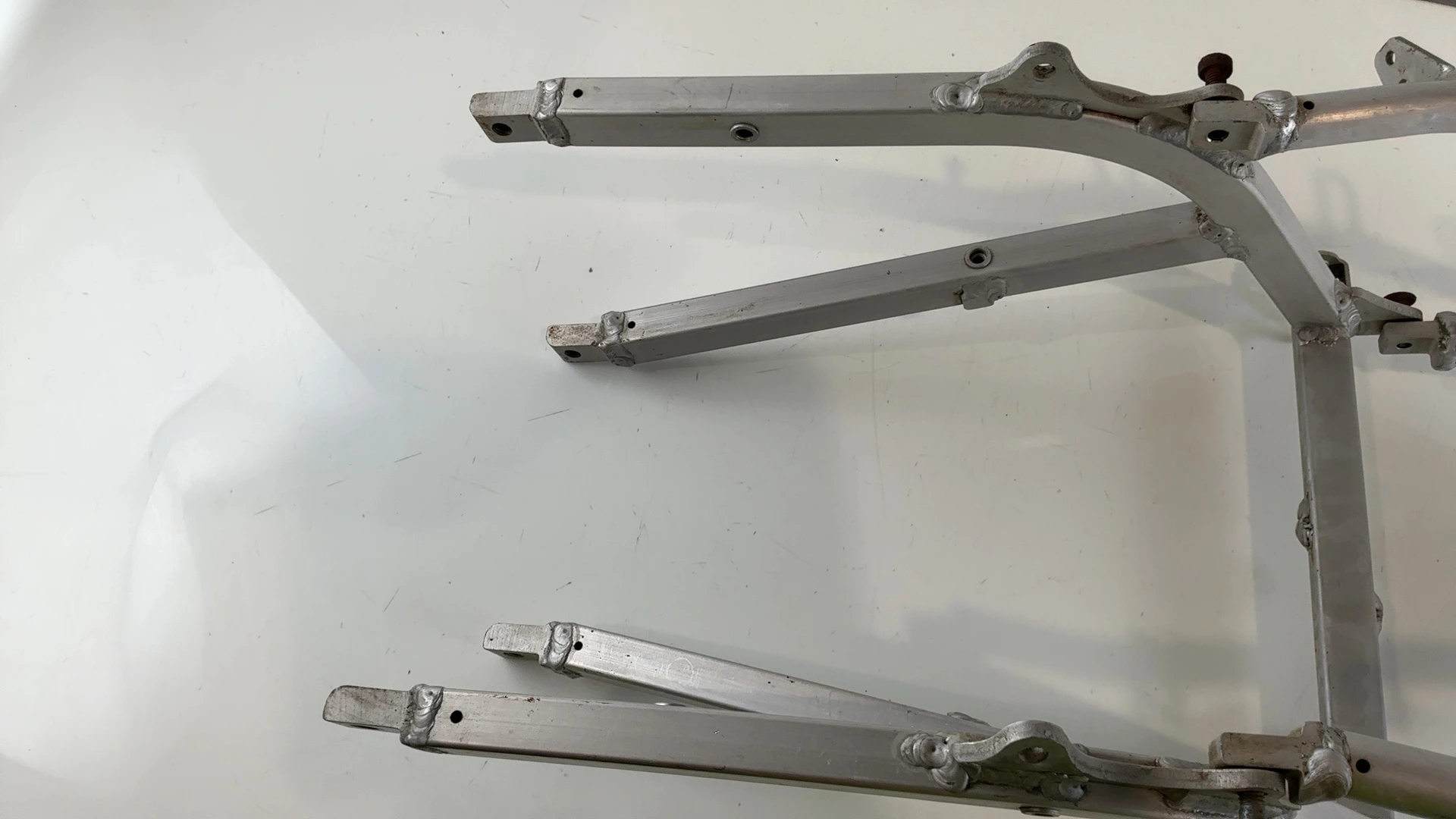 Suzuki GSXR 600 750 SRAD Rear Subframe 1996-1999 OEM 41200-33E20 - Image 6