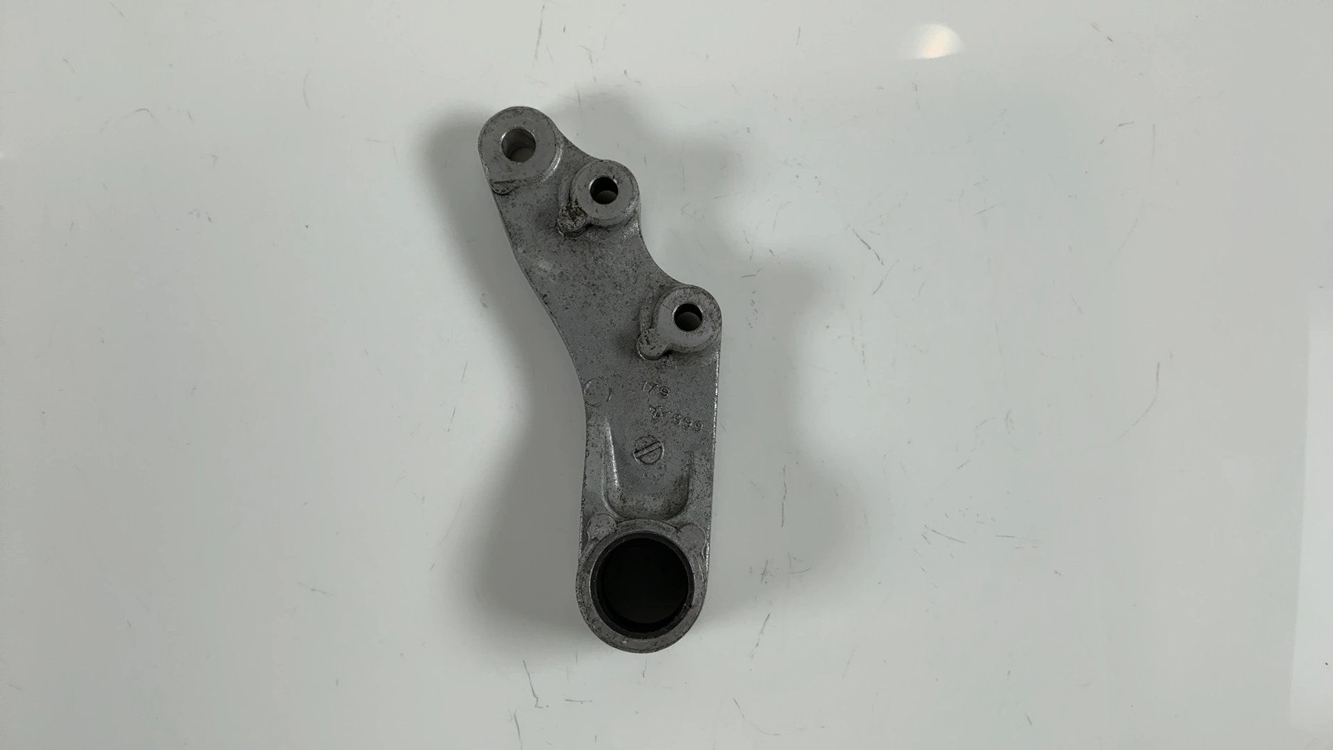 Kawasaki Zephyr ZR550 550CC Rear Brake Caliper Bracket 1990 1991 OEM 43034-1098 - Image 2