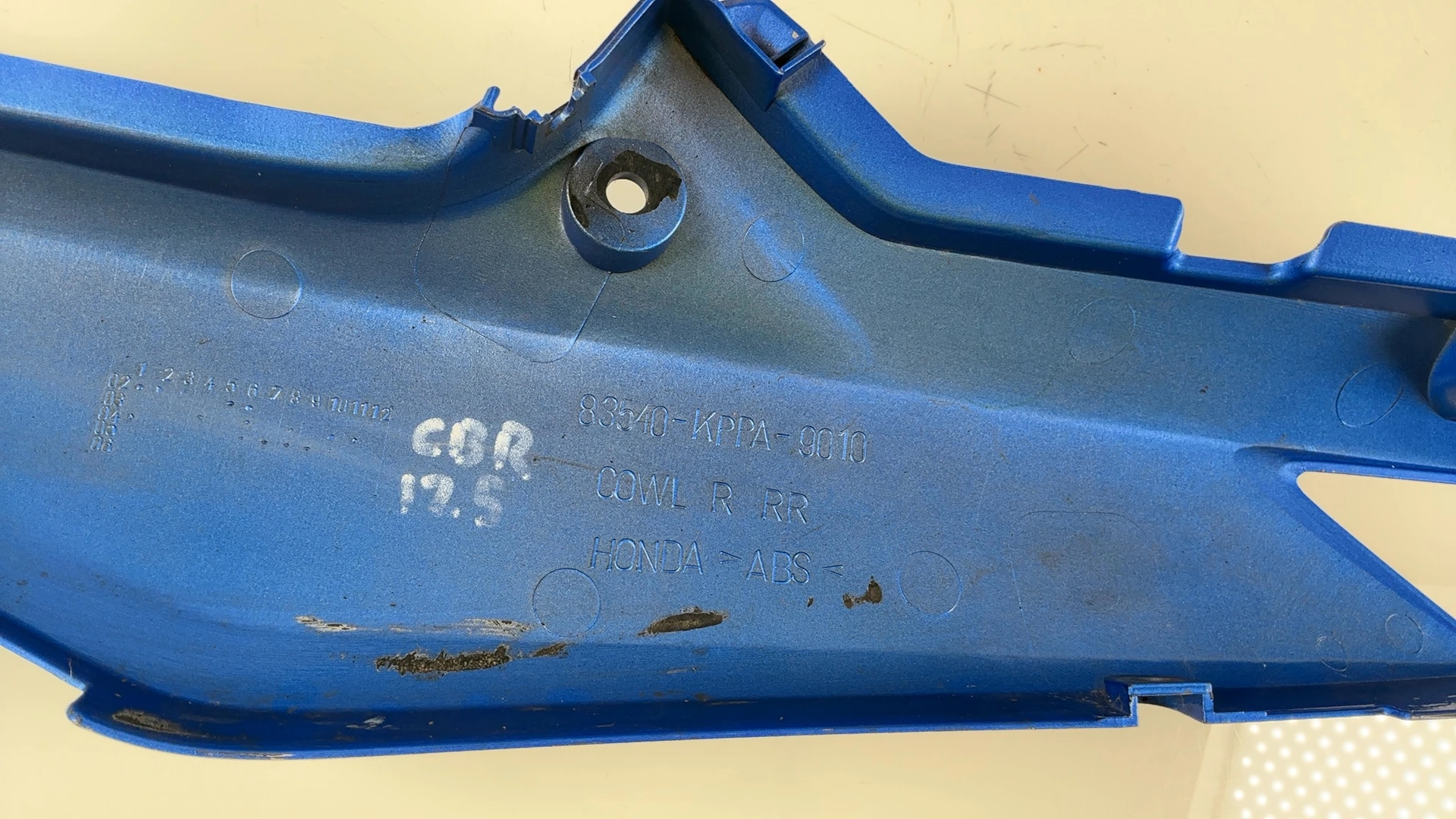 Honda CBR 125R JC34 125cc Right Rear Tail Cowl Panel 2004-06 OEM 83540-KPPA-9010 - Image 6
