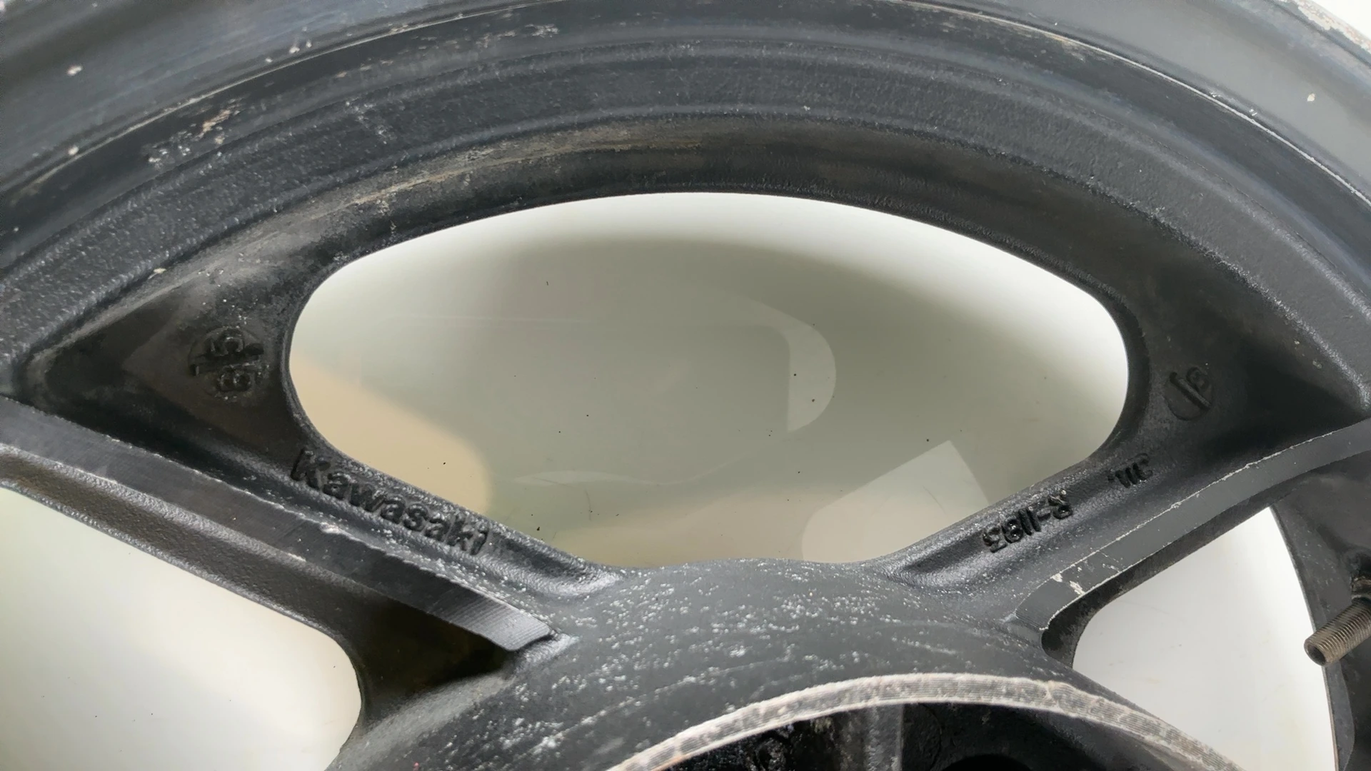 Kawasaki GPZ1000RX ZX1000A 1000cc Rear Wheel Rim 1986-1988 OEM 41073-1312-R2 - Image 8