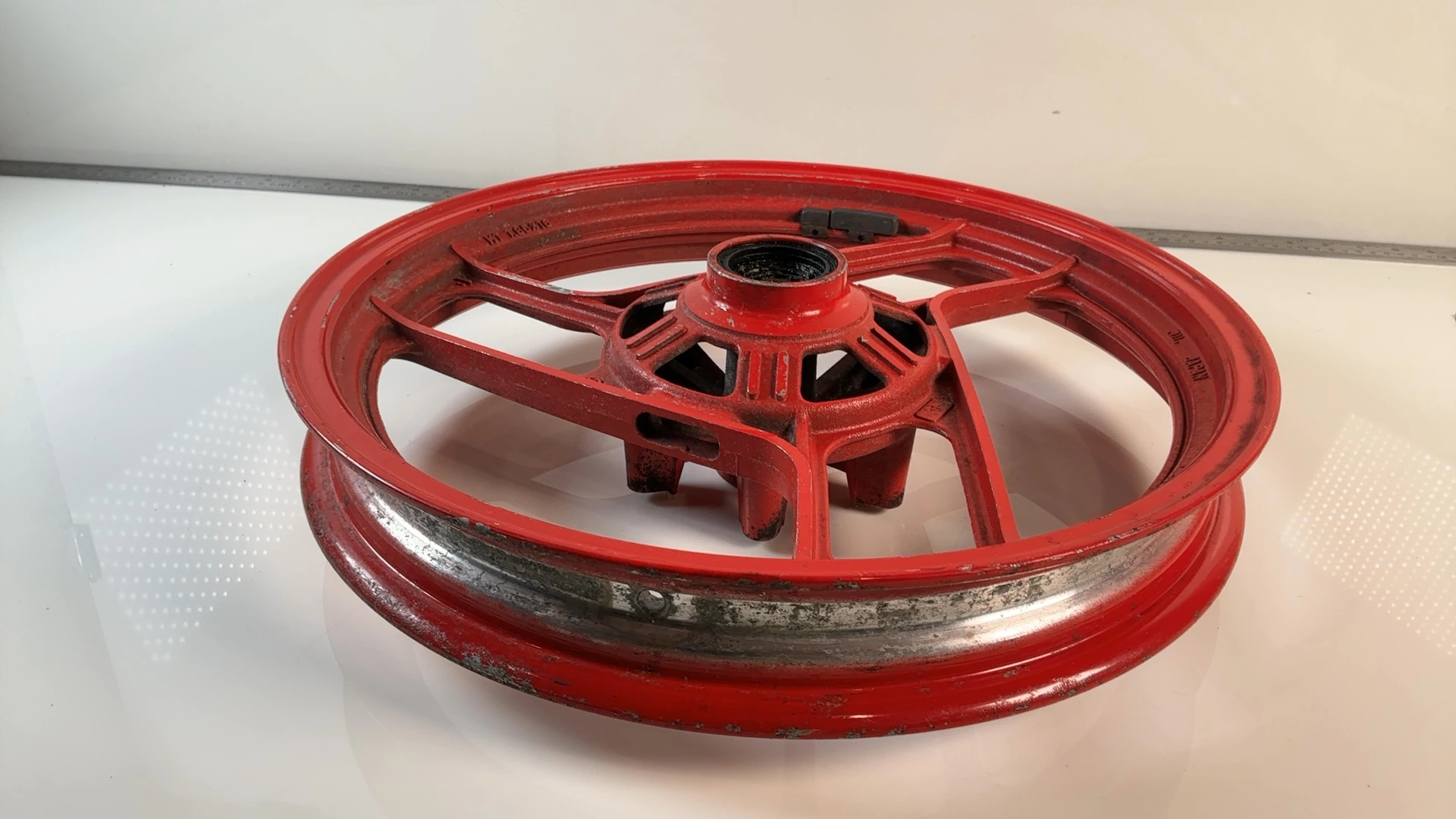 Yamaha TZR125 2RJ 125cc Front Wheel Rim 1987-1992 OEM 2HK-25168-00-FH - Image 4