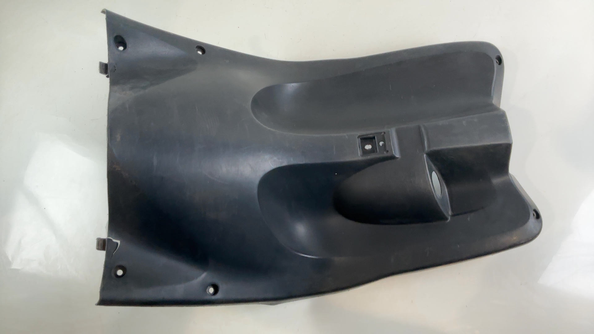 Yamaha Neo's YN50 50cc Inner Leg Shield Panel 2008-2015 OEM 5C2-F8312-00-00