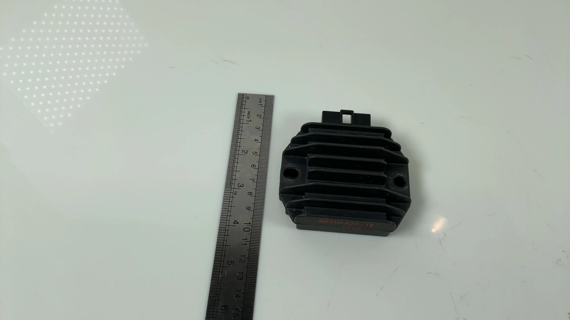 Yamaha Majesty Diversion XJR400 T-MAX Regulator Rectifier 1993-2016 4HM-H1960-00 - Image 3