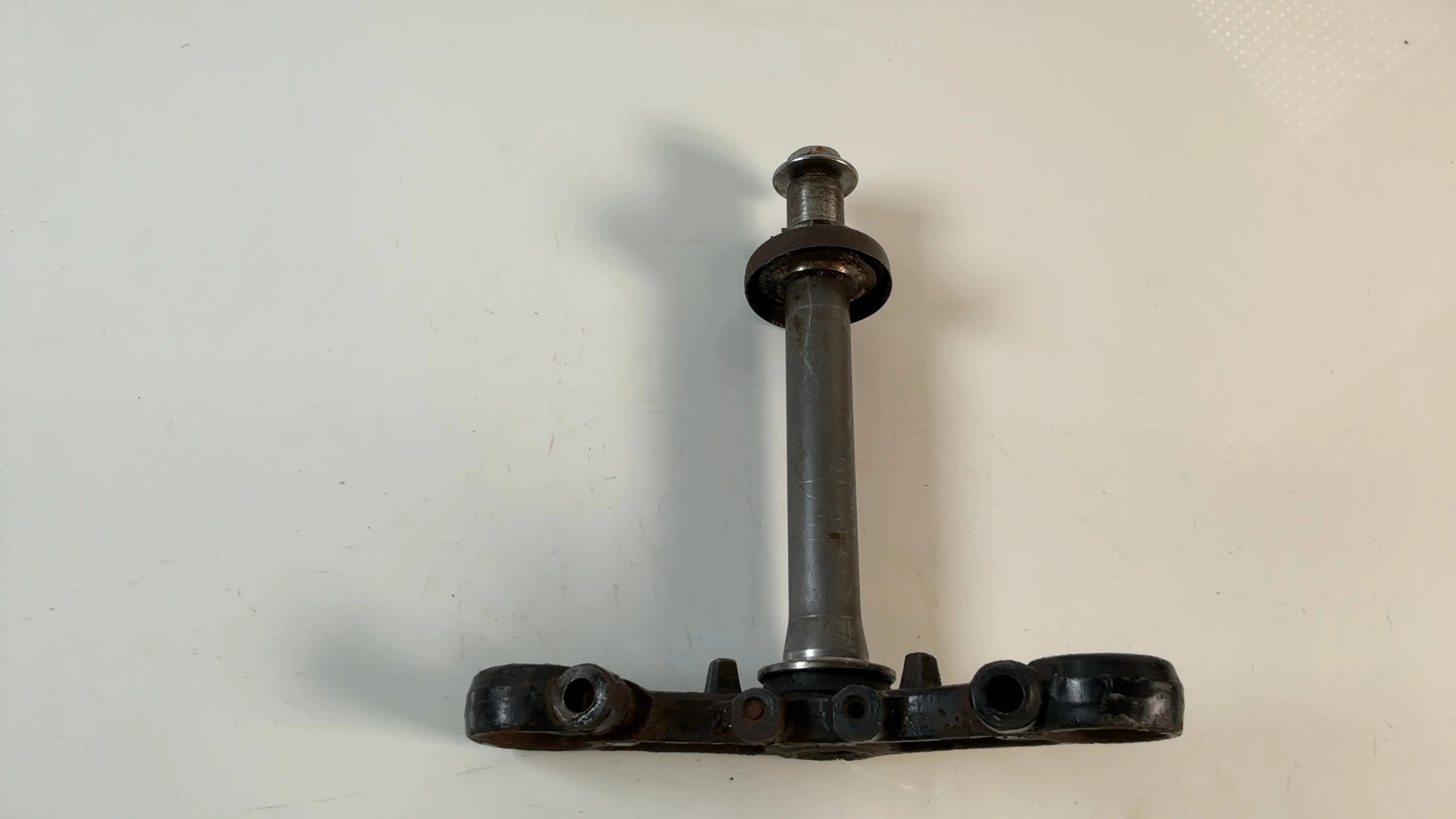Yamaha TZR125 2RK 125cc Lower Triple Tree Clamp 1987-1992 OEM 2RK-23340-00-00 - Image 2