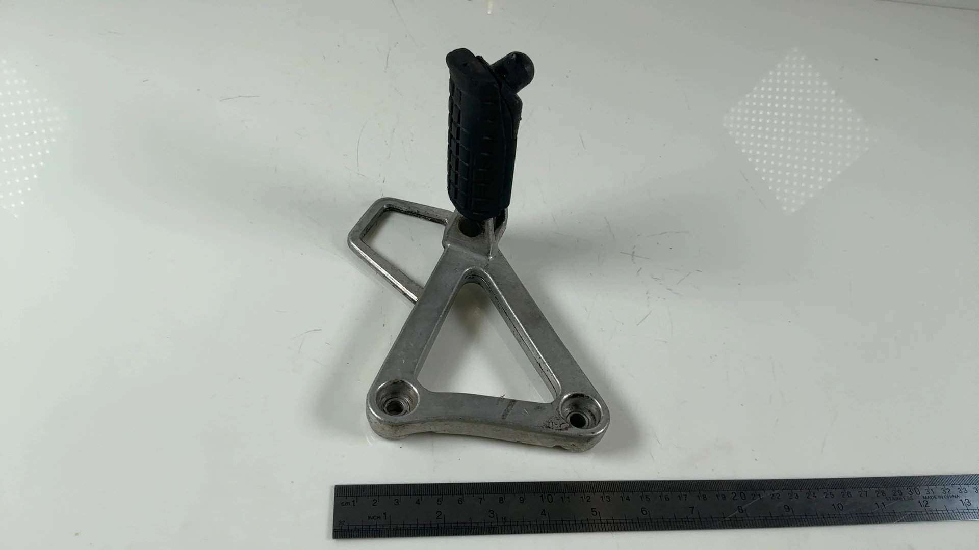 Honda NSR 125 JC22 125cc Front Left Footrest Bracket 1996-03 OEM 50720-KBS-900ZA - Image 5