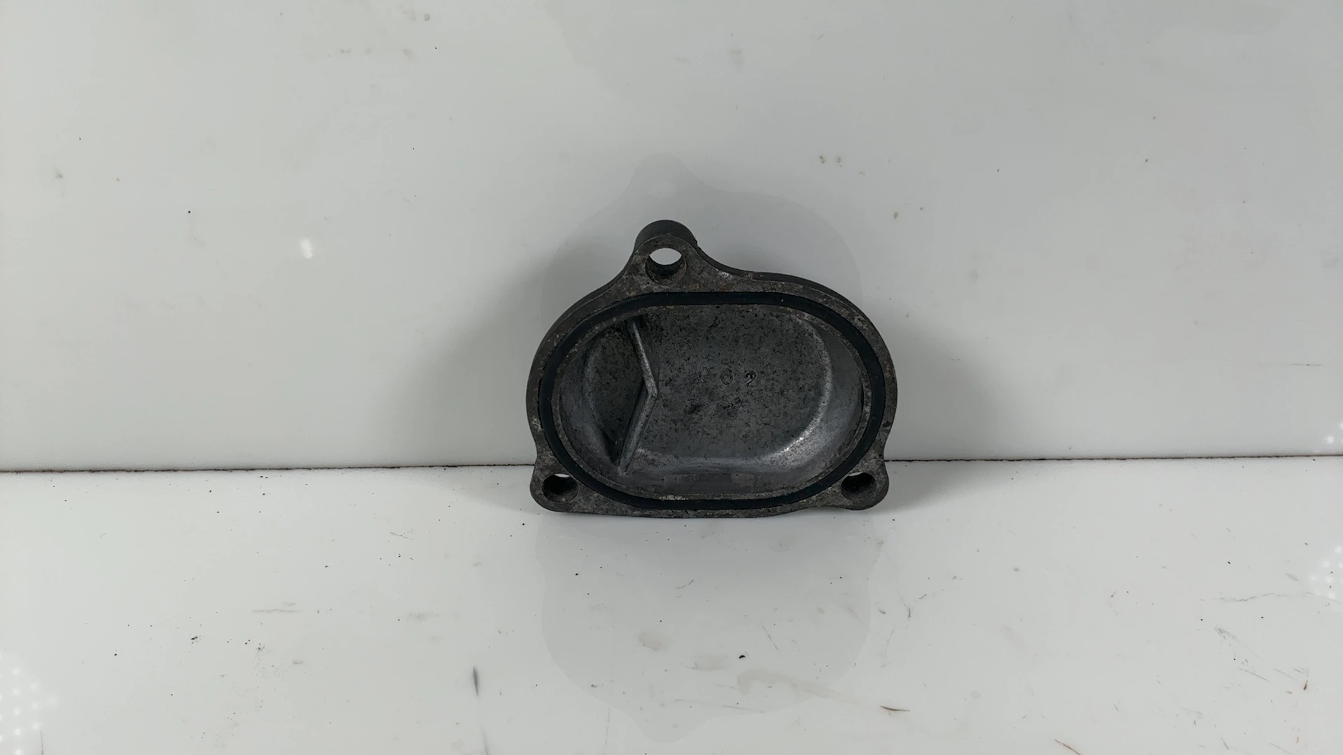 Yamaha SR125 SR125 125cc Valve Tappet Cover Cap 1996 2002 OEM 2G2-11186-00-00 - Image 2