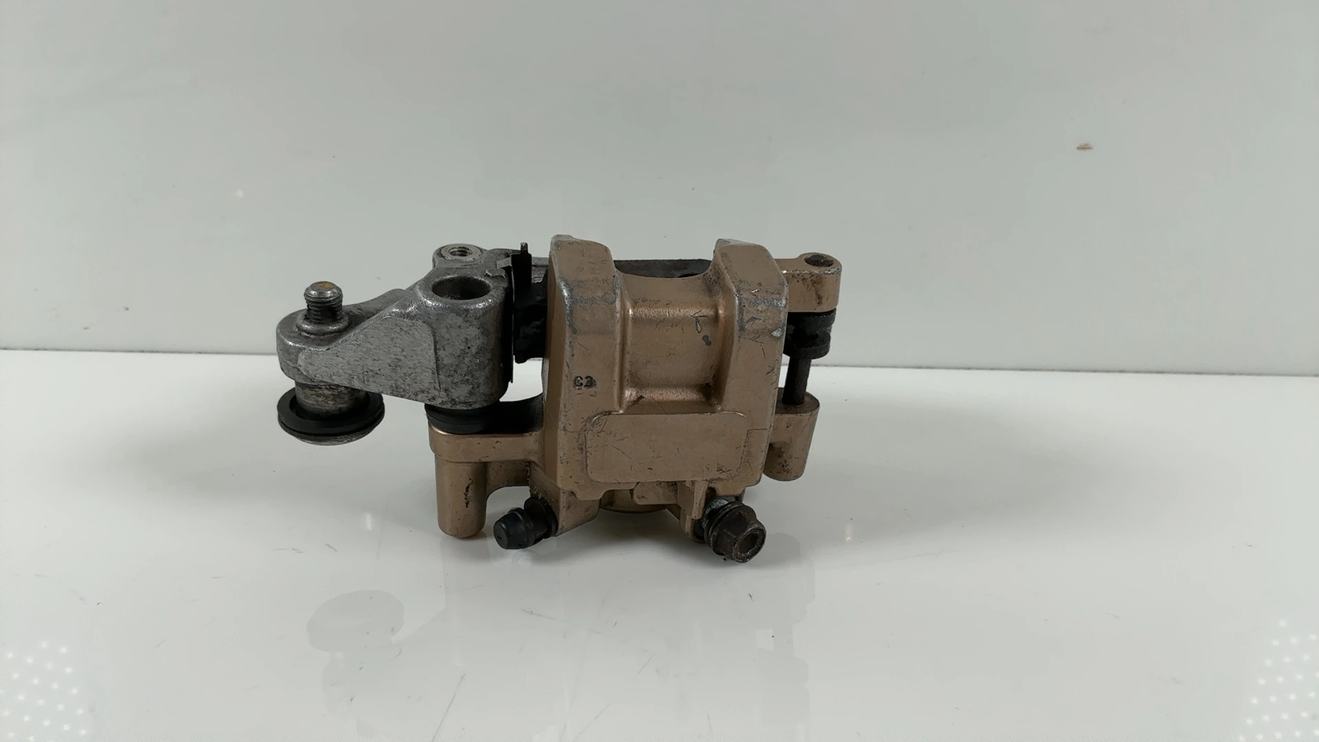 Honda VFR400 NC24 400cc Rear Brake Caliper 1987-1989 OEM 43100-NC24-006 - Image 8
