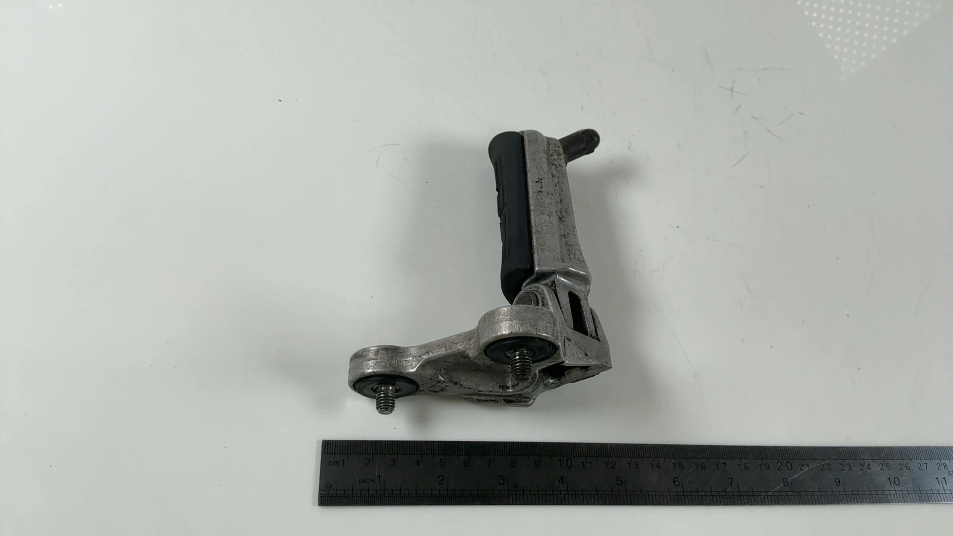 Honda CBR1000F SC24 1000cc Left Foot Rest Bracket 1989-1992 OEM 50640-MS2-670 - Image 5