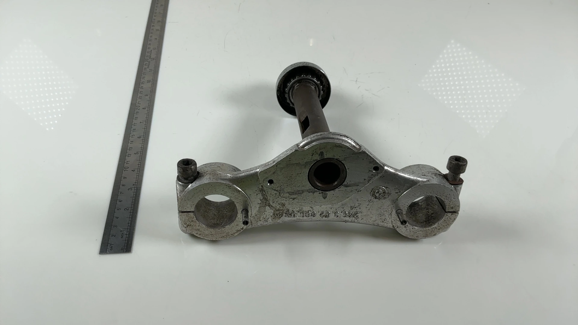 BMW R90S R90/6 900cc Lower Triple Tree Fork Clamp 1973-1976 OEM 31421232320 - Image 4