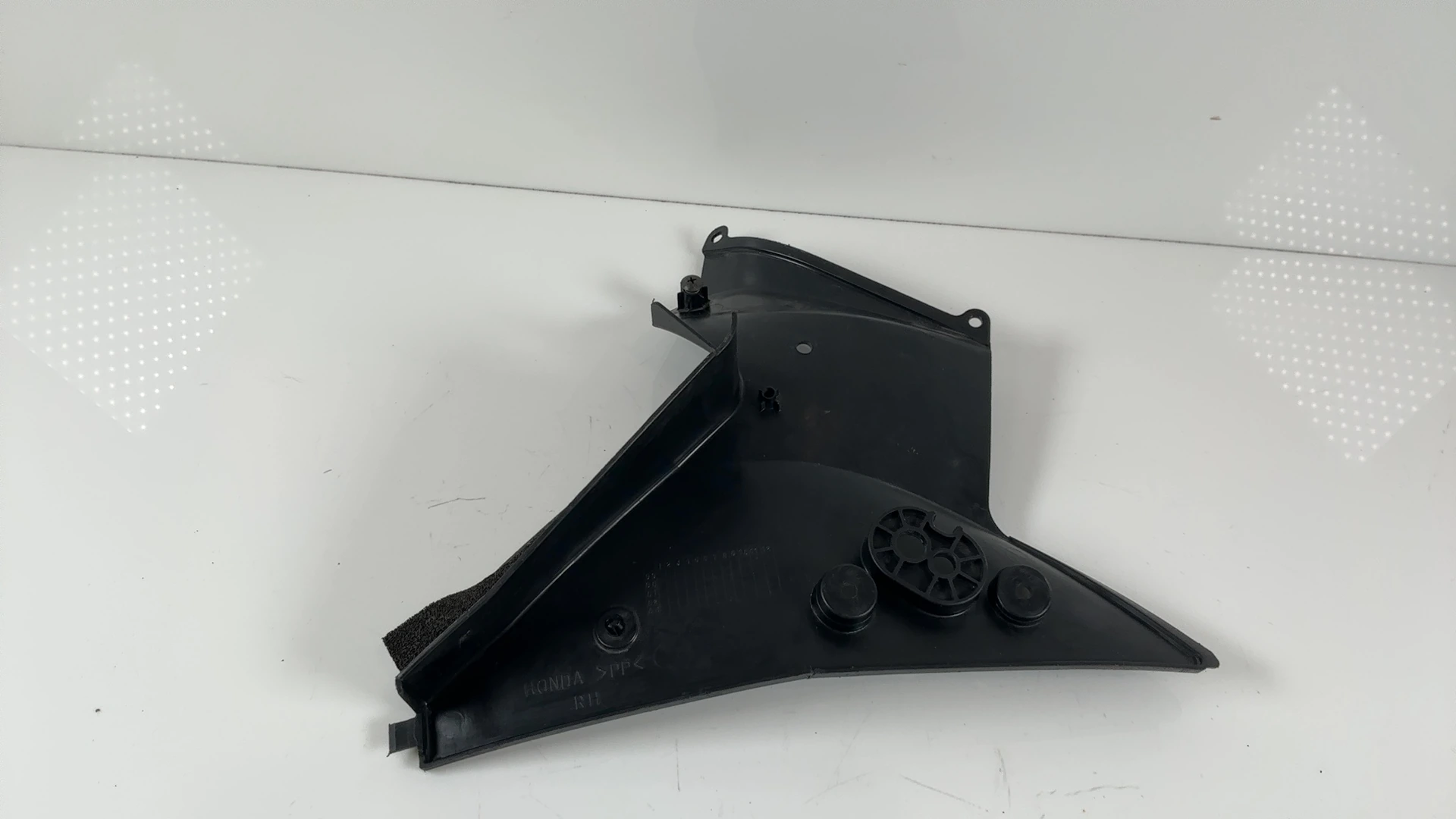 Honda CBR929RR CBR900RR Right Inner Fairing Infill Panel 2000-01 64335-MCJ-0000 - Image 5