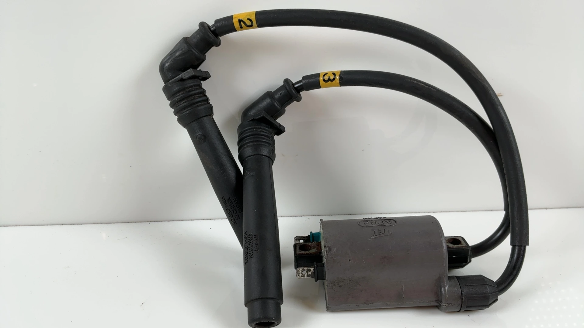 Kawasaki ZXR750 ZXR 750 ZX750H CC Ignition Coil 1989 1990 OEM 21121-1172 - Image 6