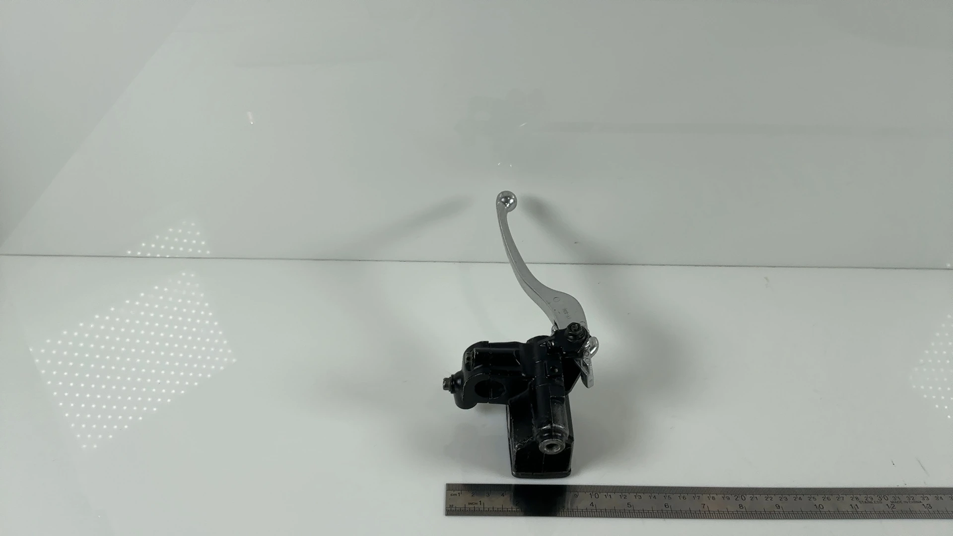 Kawasaki KLV1000 Front Brake Master Cylinder Lever 2004-2006 OEM 59600-06G00 - Image 2