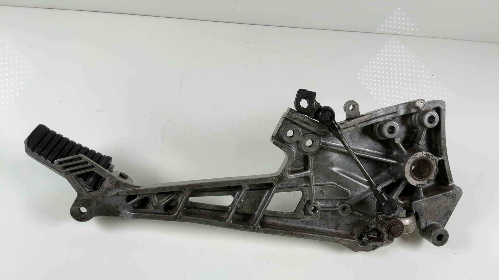 Kawasaki Ninja GPZ900R ZX900 900cc Left Footrest Bracket 1984-85 OEM 35011-1214 - Image 7