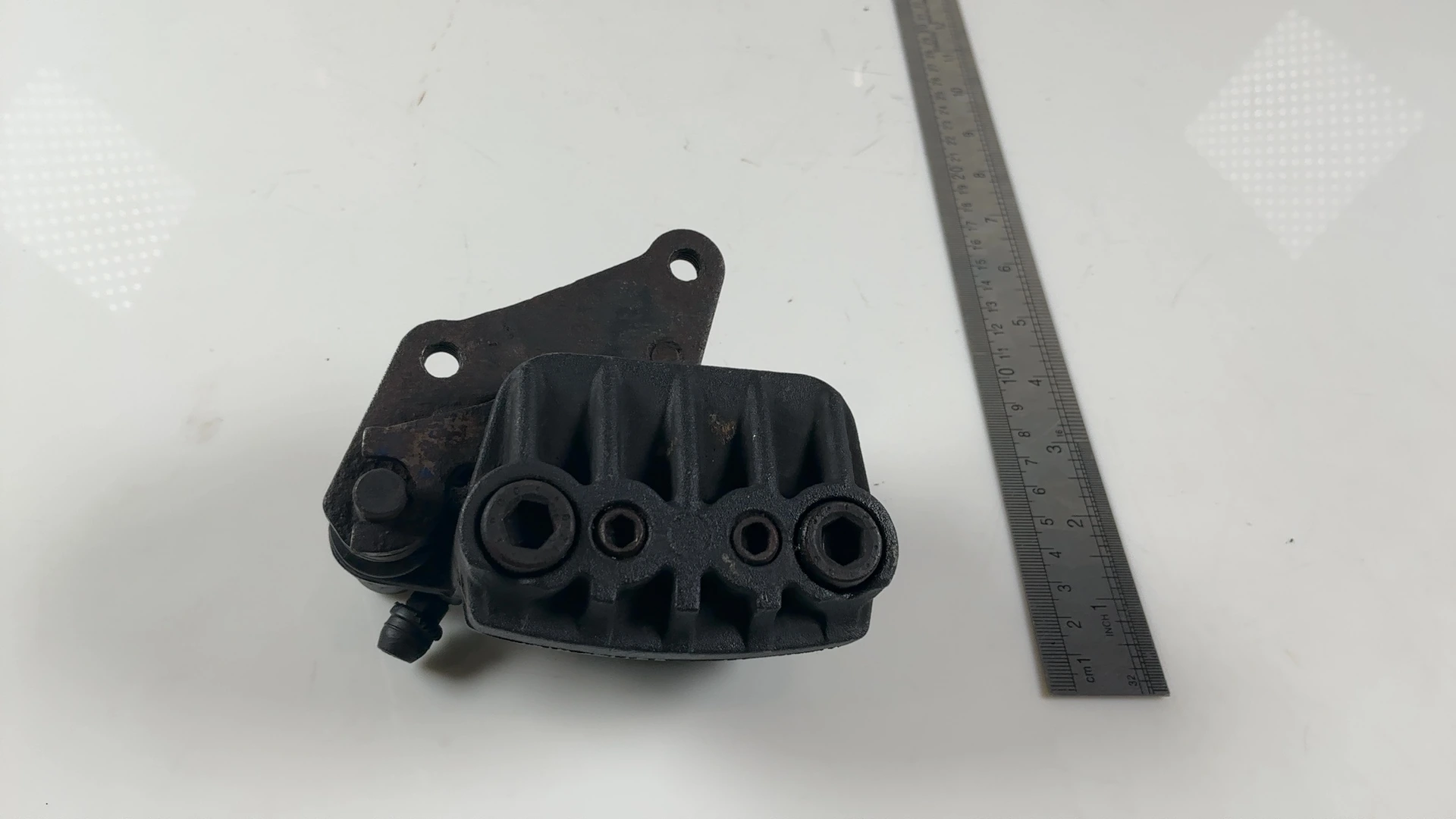 Piaggio Hexagon 125 LX ZAPM05000 125cc Front Brake Caliper 1998-2001 OEM 562414 - Image 3
