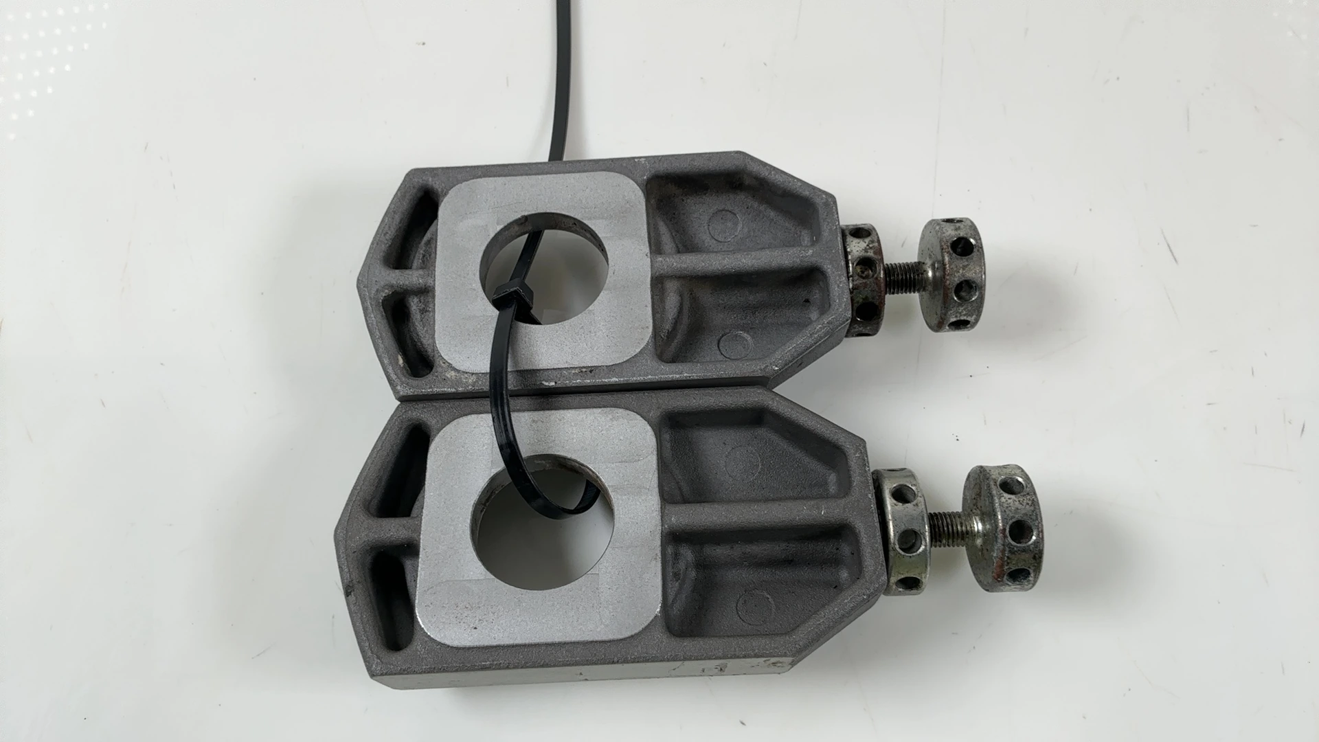 Ducati 749 999 749cc 999cc Swingarm Chain Adjuster Block 2003 2004 OEM 37310353A - Image 7