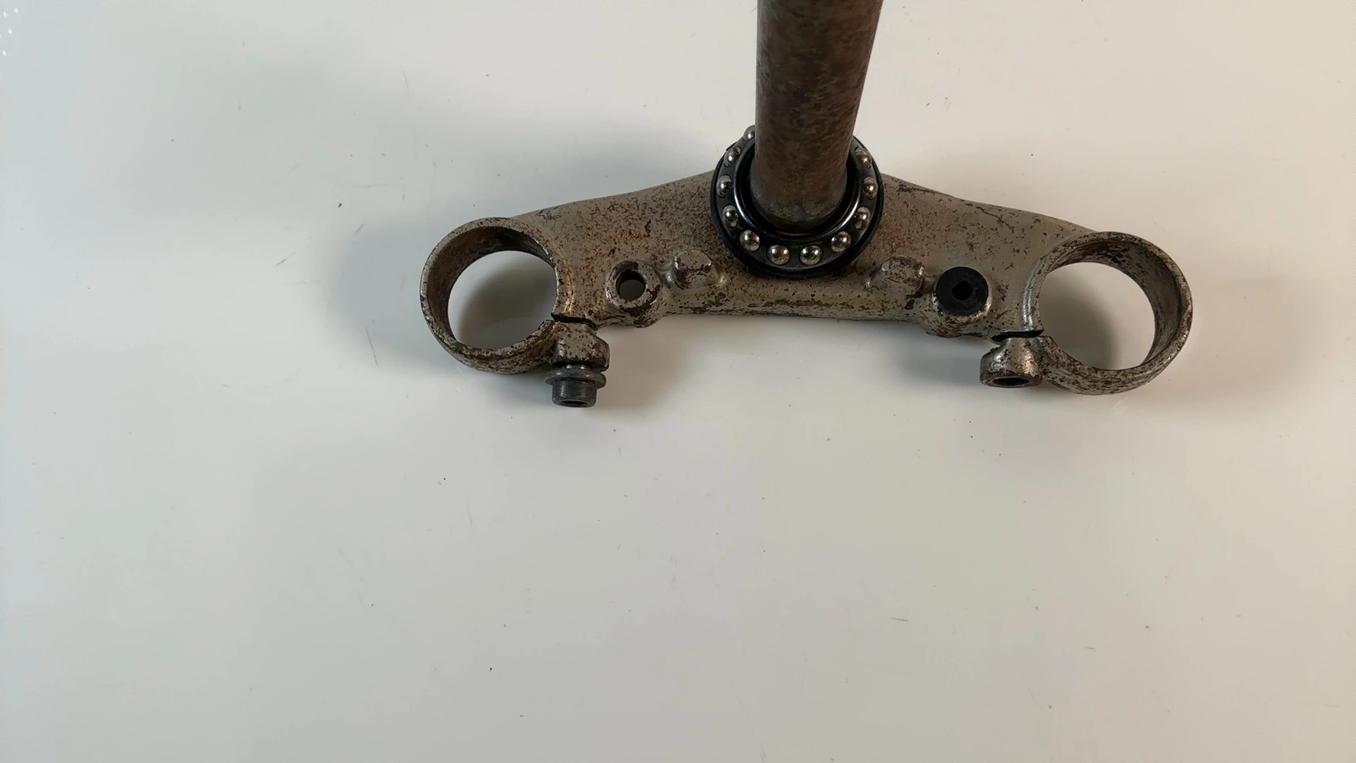Honda CB-1 CB400F 400cc Lower Fork Triple Tree Yoke 1989-1991 OEM 53200-KBE-000 - Image 5
