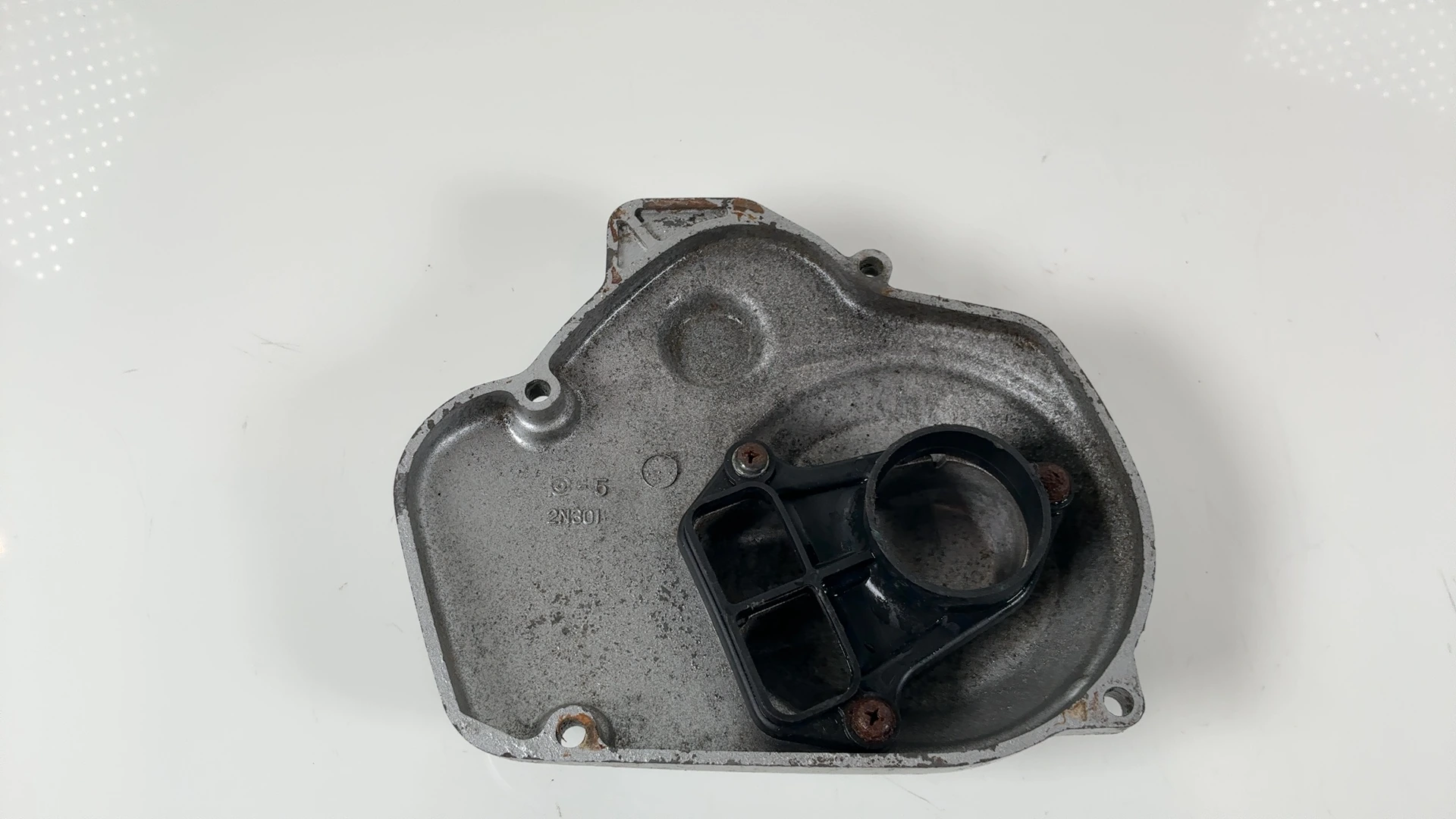 Yamaha YB100 DX100 100cc Carburetor Crankcase Cover 1977-1987 OEM 2N3-15413-01 - Image 5