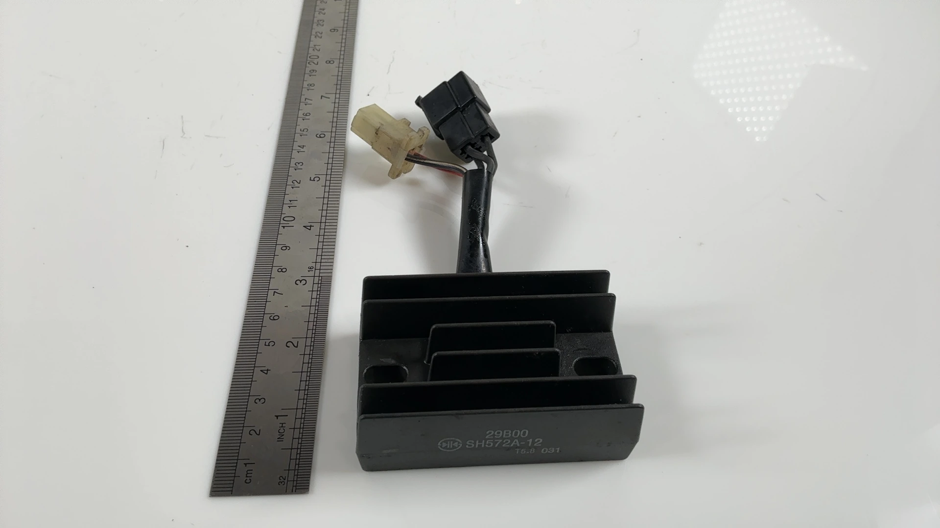 Suzuki GZ125 Marauder 125 Rectifier Regulator 1998-2007 OEM 32800-29B00 - Image 3