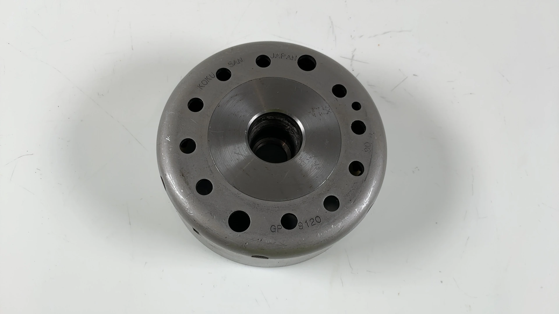 Suzuki GSXR600 GSX-R600 600cc Flywheel Magneto Rotor 1997-2000 OEM 31402-33E00