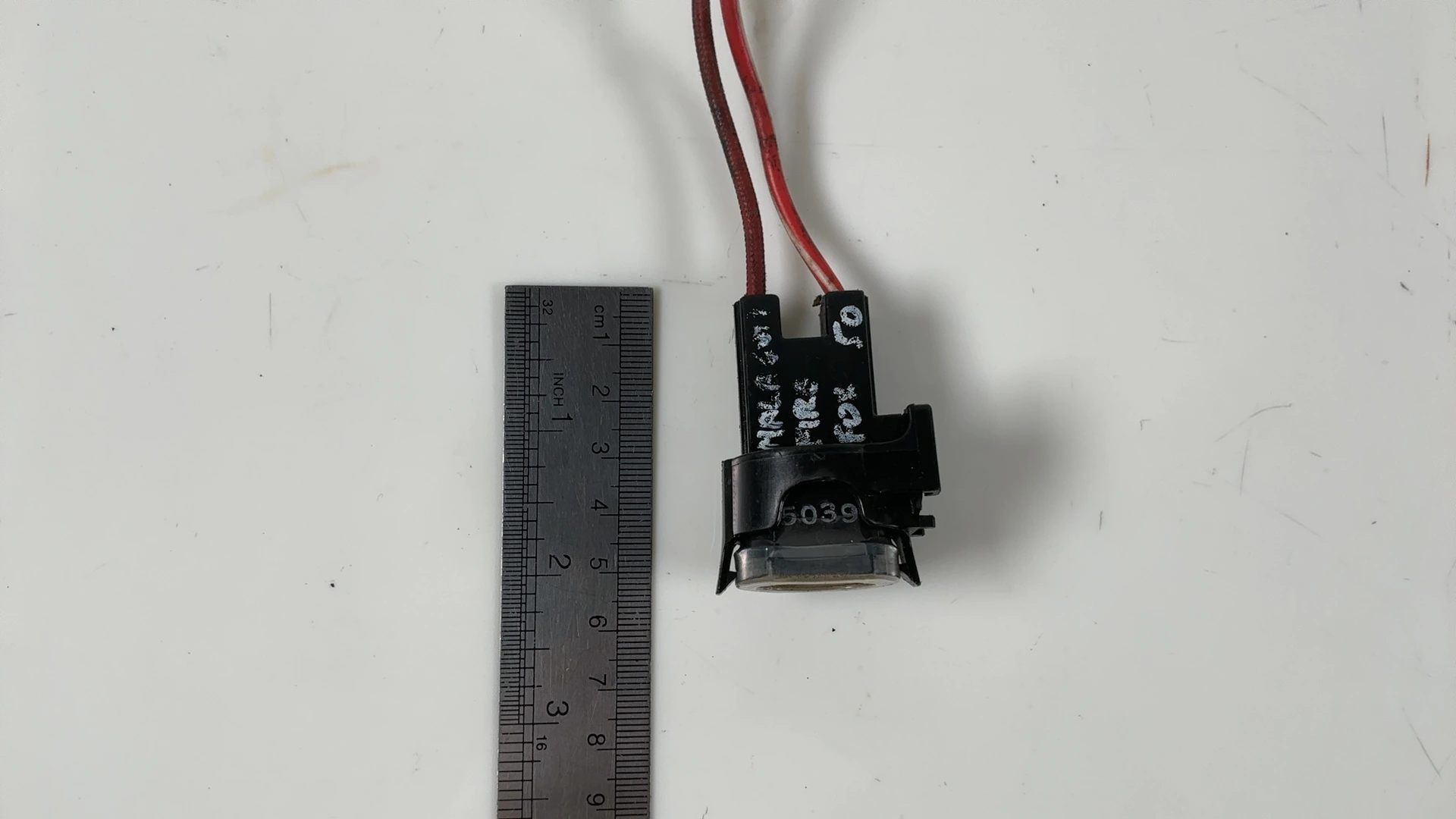 Malaguti F15 Firefox 50 Fuse Holder Harness 1996-2006 OEM 02503900 - Image 4