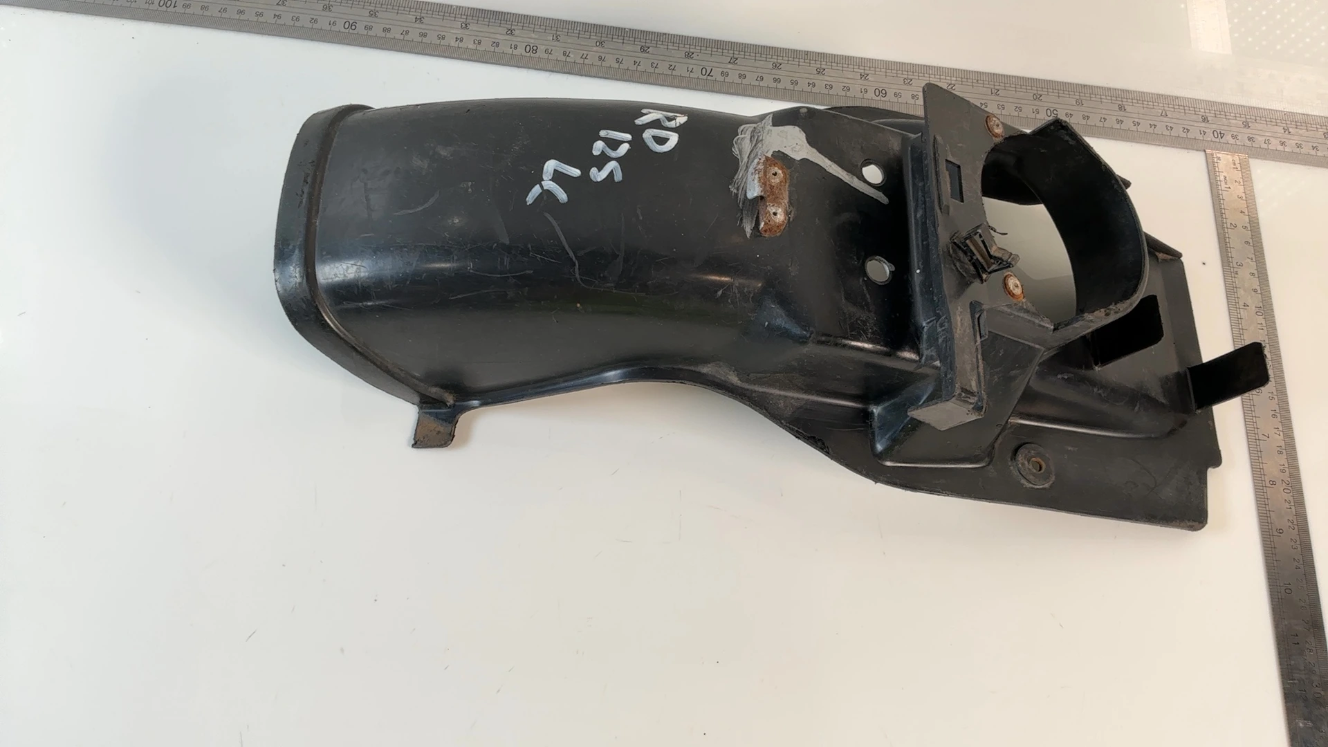 Yamaha RD125LC 10W 125cc Rear Inner Mudguard Fender 1982-1987 OEM 10W-21610-00 - Image 3