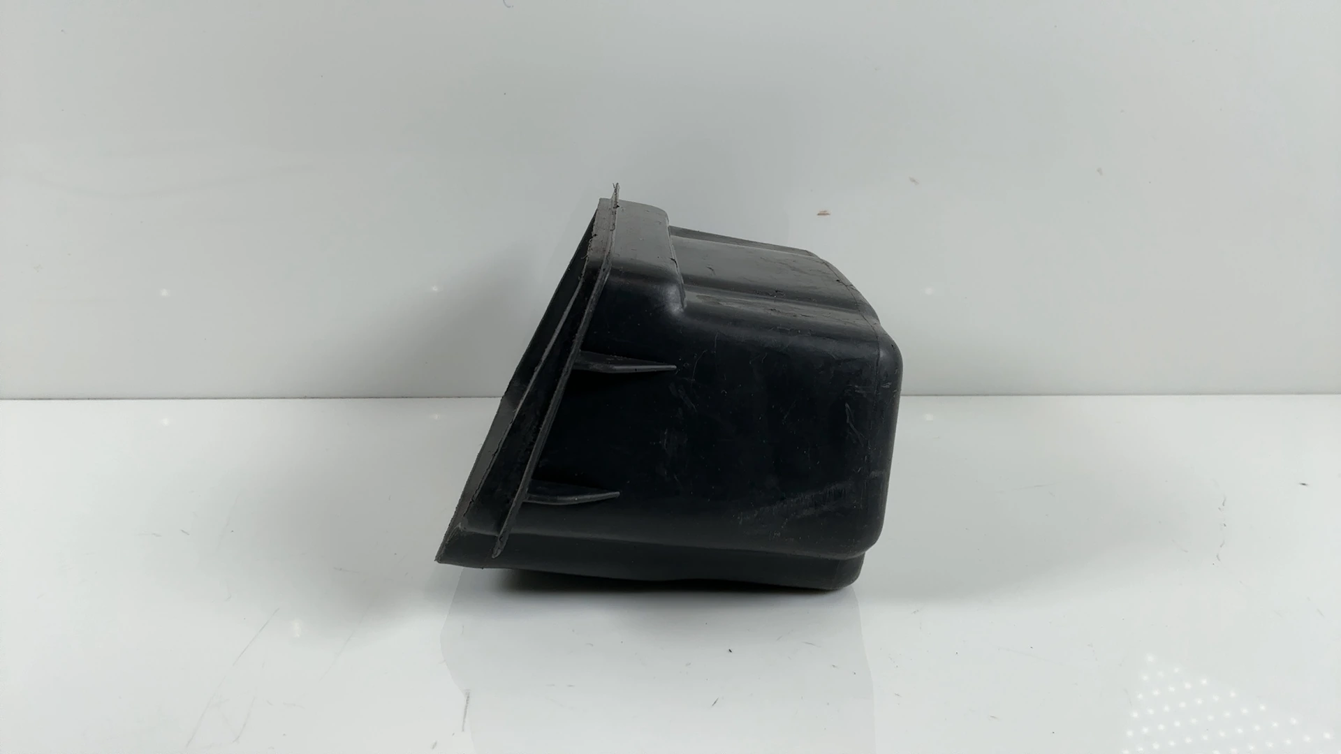 Yamaha Vision XZ550R 550cc Rear Tool Box Storage Tray 1982 1983 11H-2160E-00-00 - Image 5