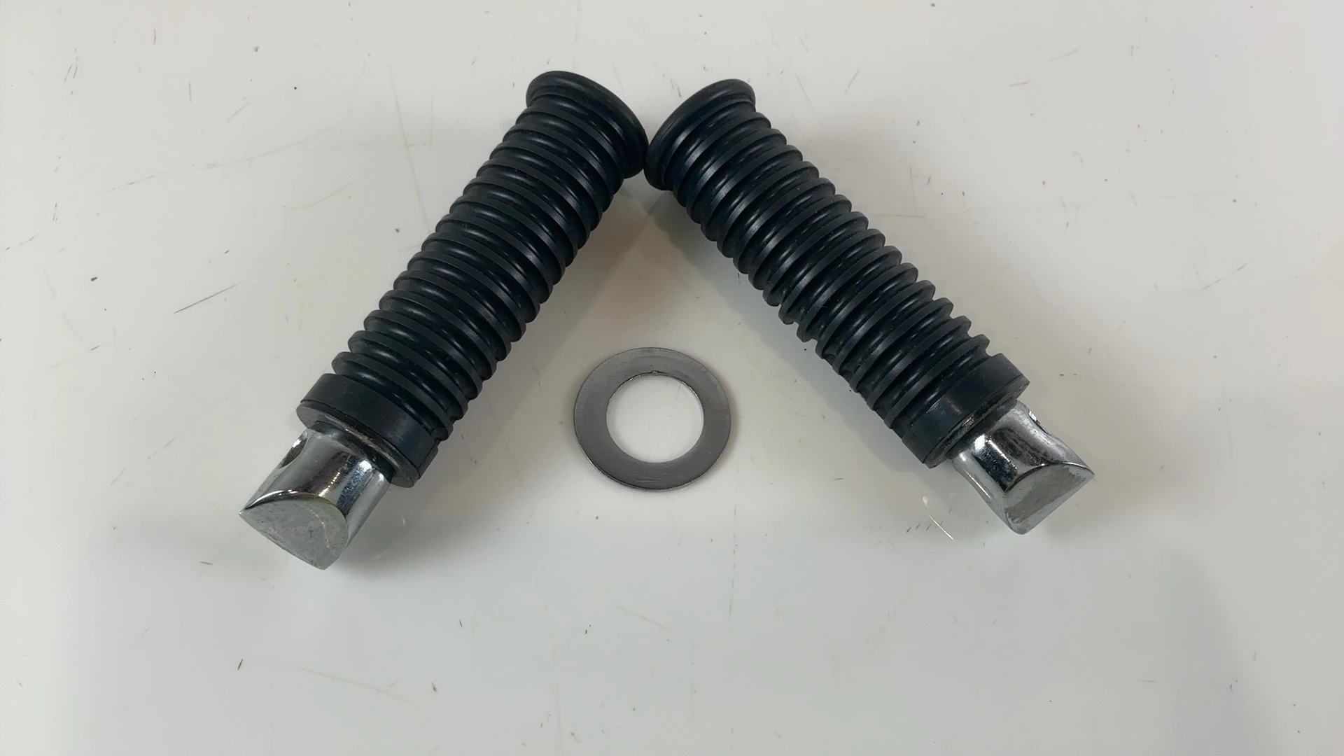 Kawasaki Vulcan 800 VN800B 800cc Passenger Foot Pegs 1995-2006 OEM 34028-1219