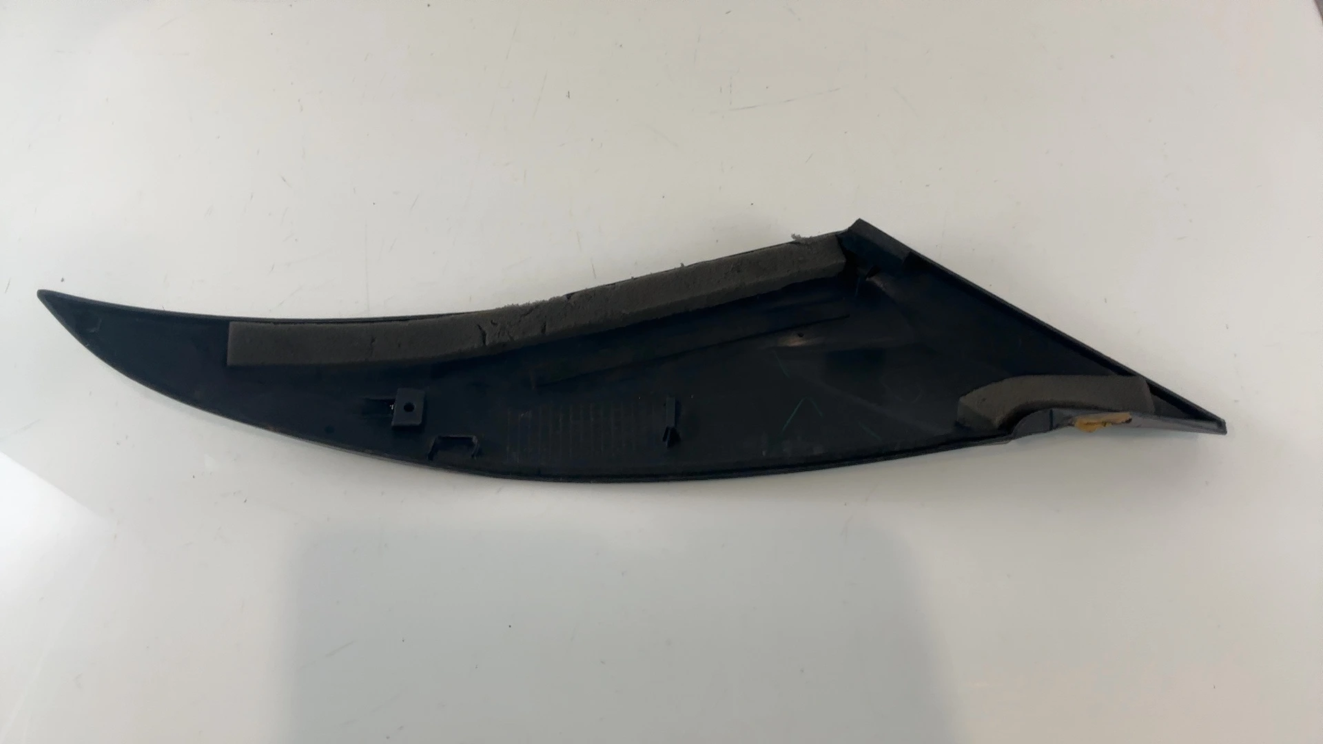 Yamaha YZF R6 RJ11 600cc Right Tank Side Fairing Cover 2006 2007 OEM 2C0-24139-00 - Image 2