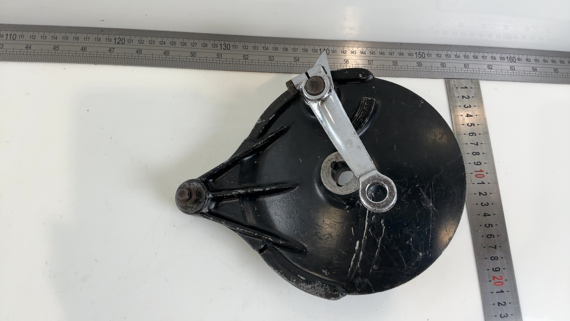 Kawasaki KZ750 Twin LTD KZ750G 750cc Rear Brake Plate Panel 1980 OEM 41035-1026 - Image 4