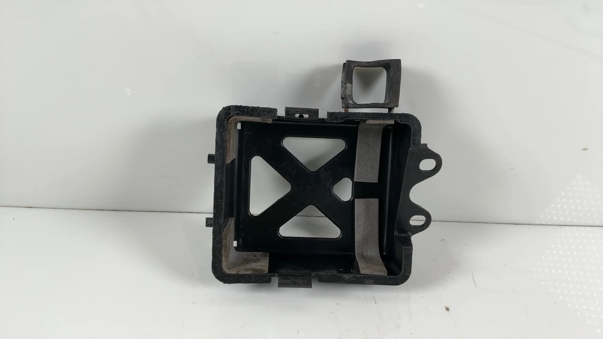 Suzuki Intruder VL250 250cc Battery Box Case Holder 1999-2003 OEM 41540-10F00