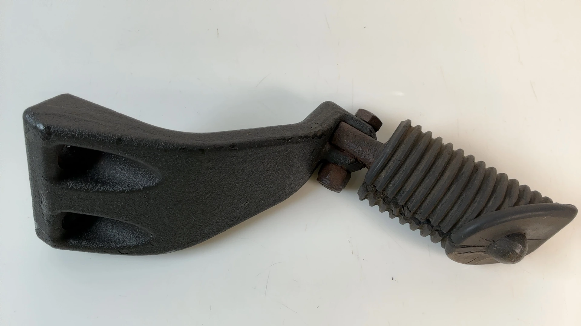 Harley Dyna Street Bob FXDB 1584 Passenger Foot Peg Mount 2006-2017 OEM 50210-06 - Image 1