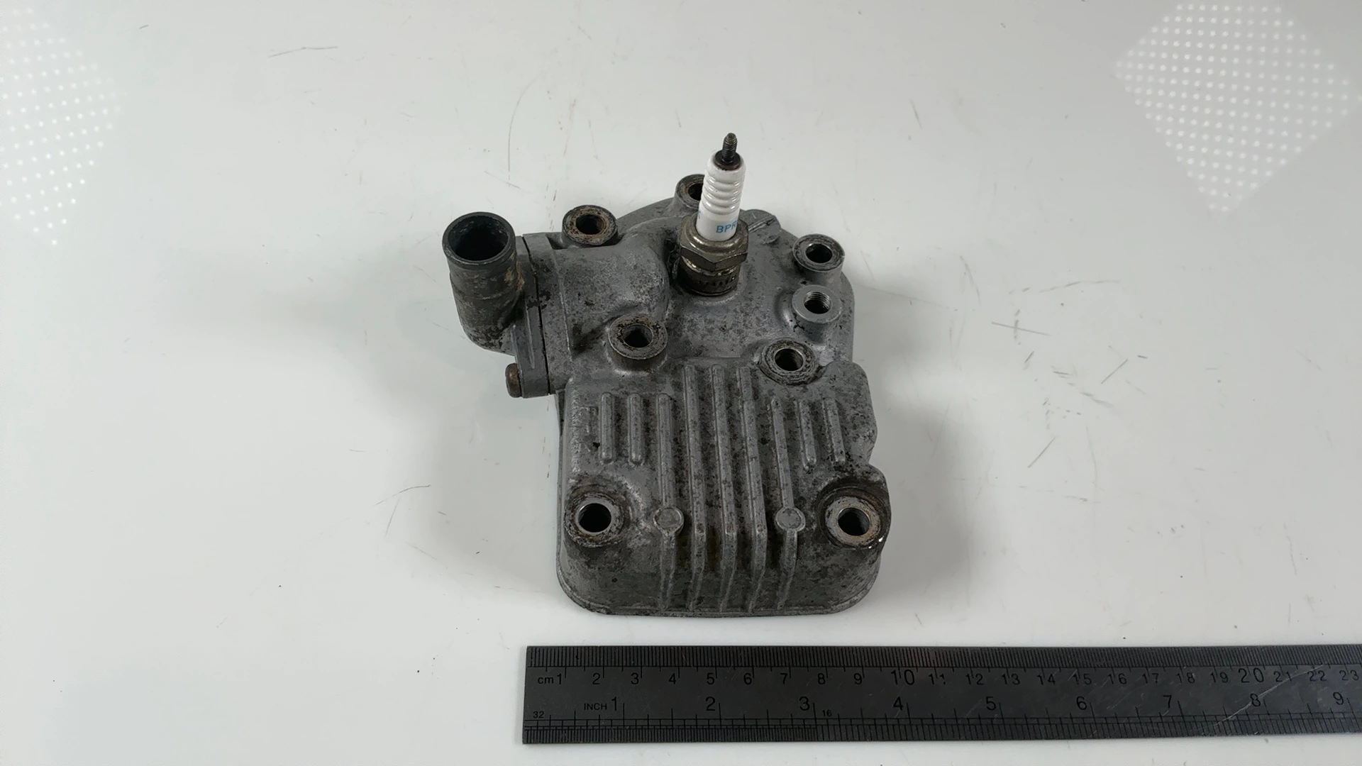 Suzuki RG125 Gamma 36A 125cc Cylinder Head 1985-1991 OEM 11111-36A02 - Image 5