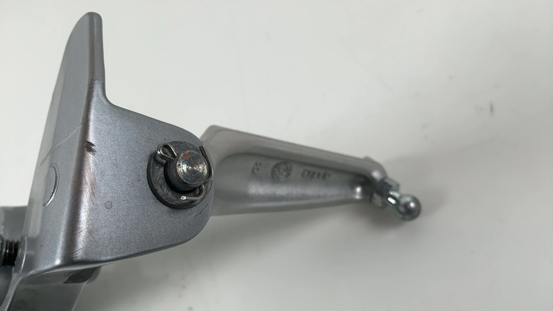 Aprilia RS 660 Tuono Front Right Foot Rest Hanger Bracket 660cc 2021-26 2B005203 - Image 5
