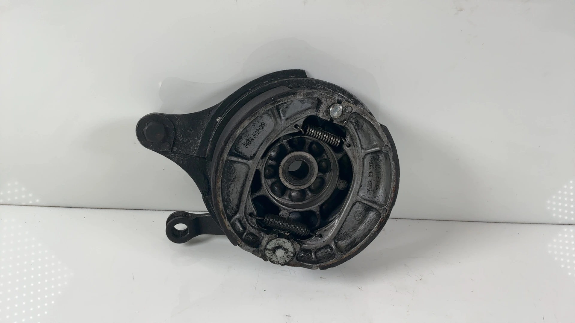 Kawasaki Z200 KZ200 200 CC Rear Brake Plate Drum 1977-1984 OEM 41035-1090 - Image 2