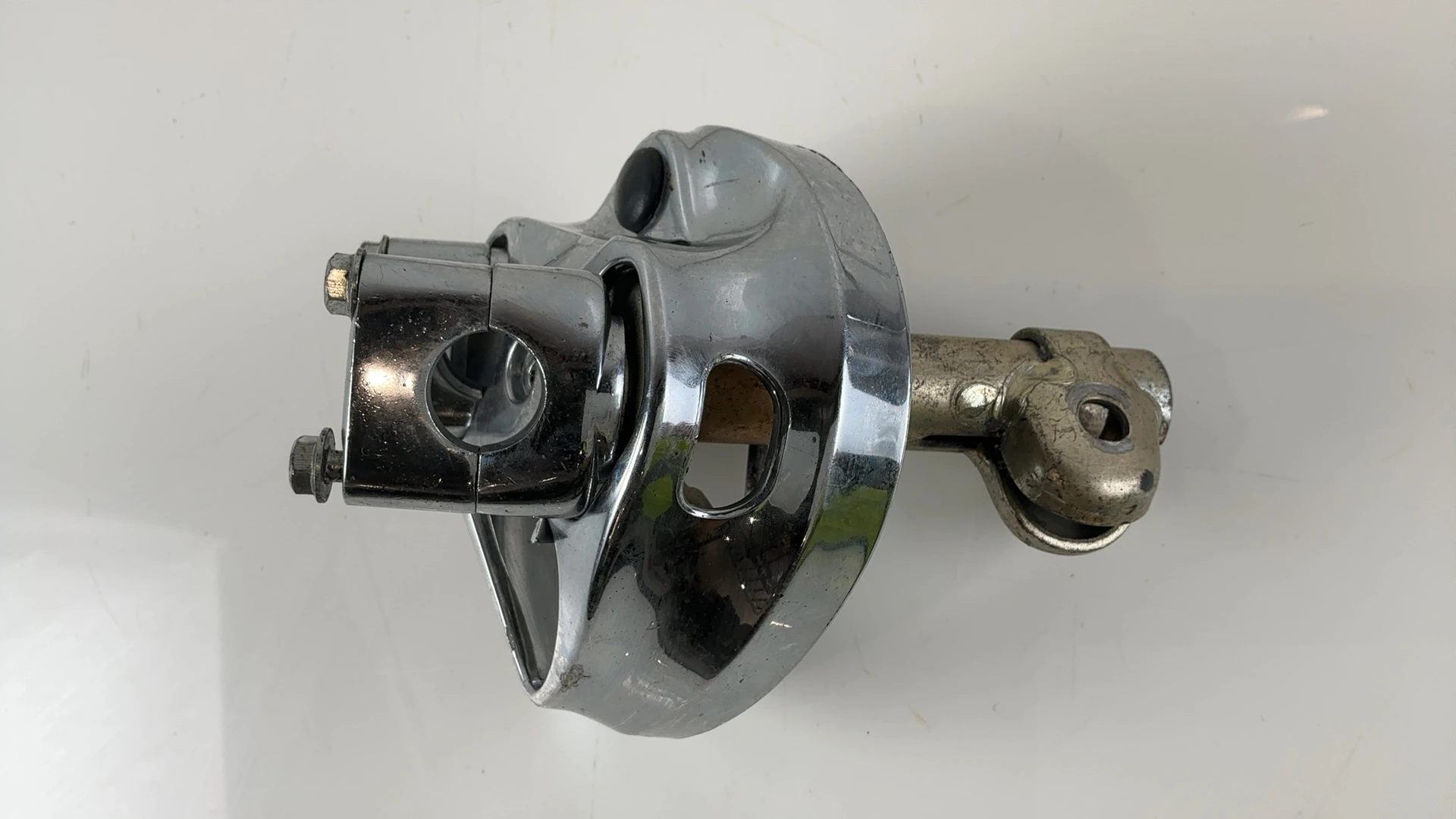 Yamaha Vino YJ50 50cc Steering Base Mount Post 2001-2005 OEM 5AU-23461-00-00 - Image 2