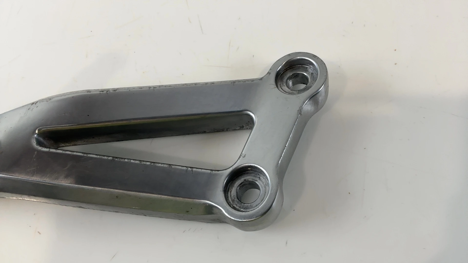 Kawasaki Ninja ZX-12R ZX1200 Rear Left Footrest Peg Hanger 2000-2001 35063-1064 - Image 4