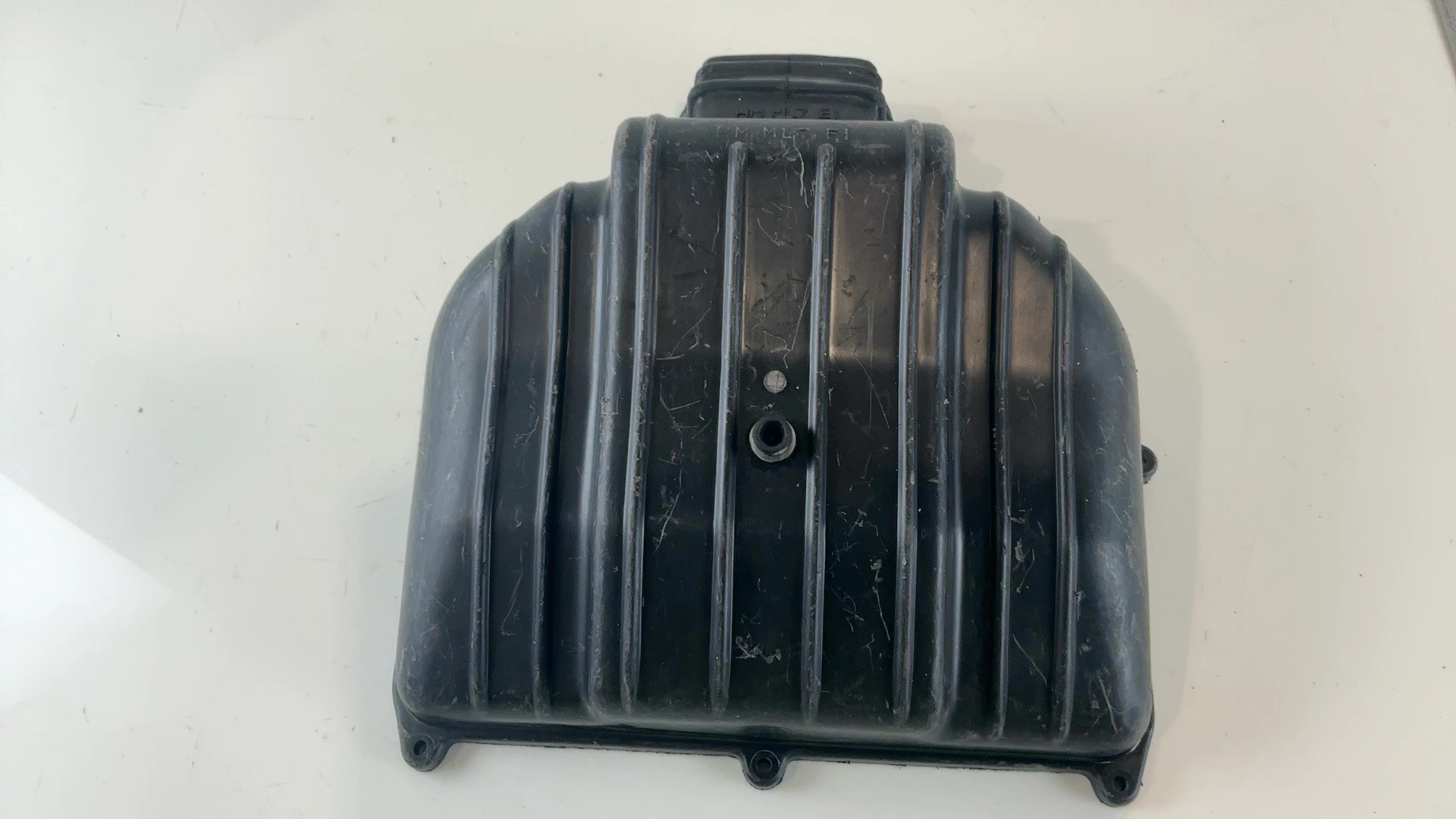 Honda VFR750F Interceptor RC36 750cc Air Box Cover 1990-1993 OEM 17231-ML7-000 - Image 6