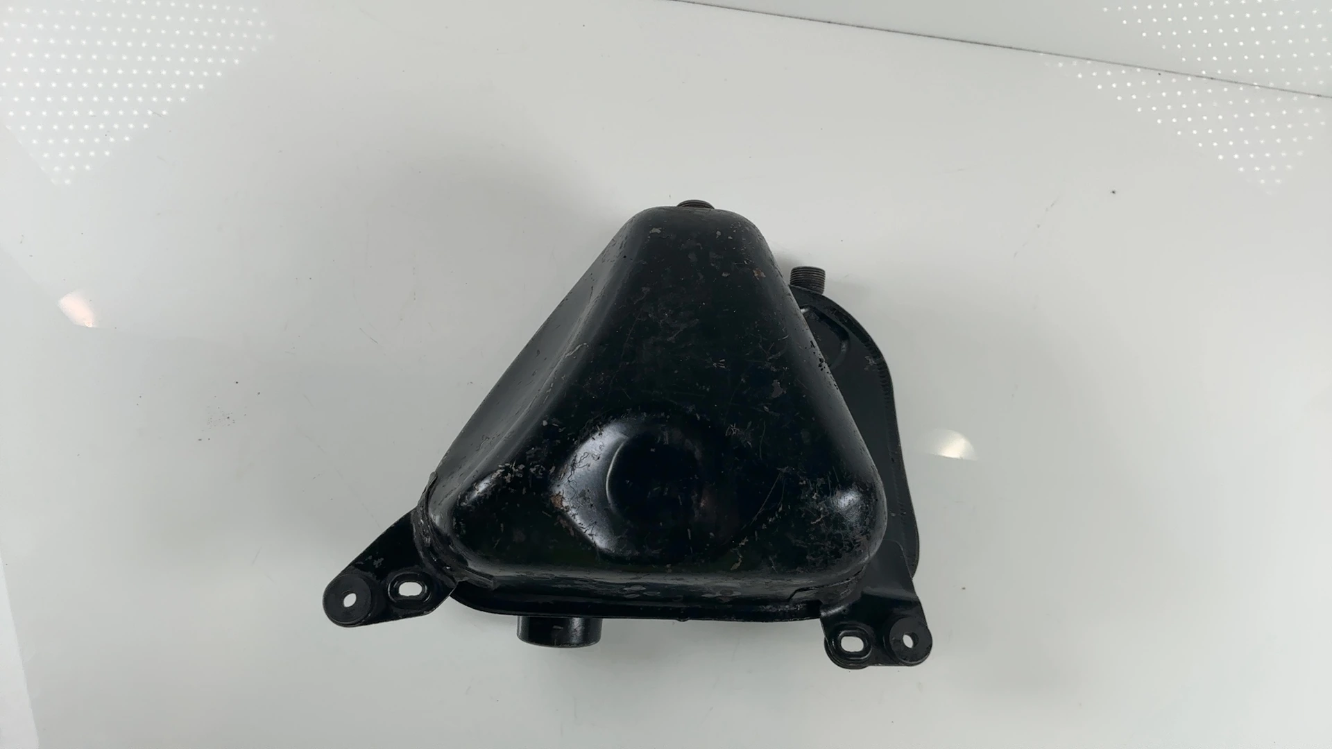 Honda CB750K CB750 750cc Engine Oil Tank 1972-1976 OEM 55100-300-060 - Image 4