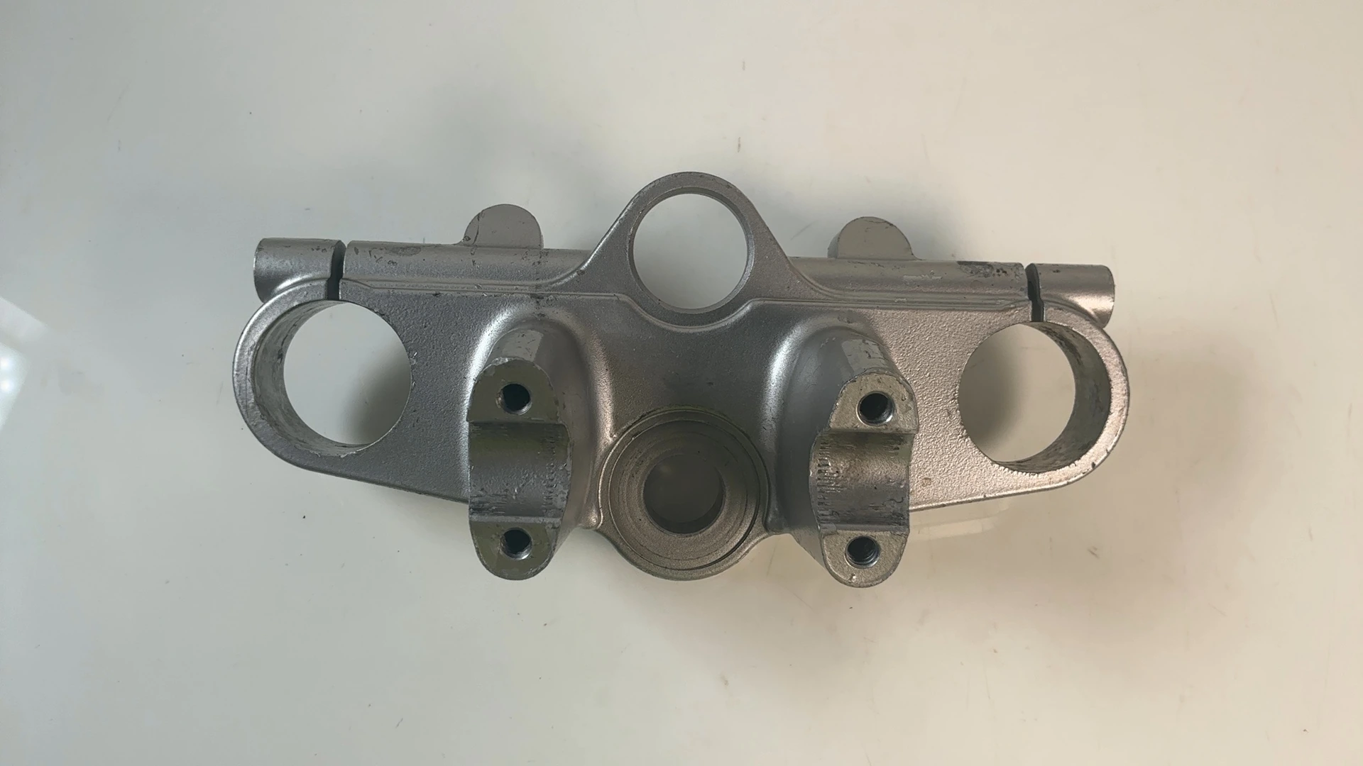Suzuki Bandit GSF600 GN77B Top Fork Bridge Yoke 1995-1999 OEM 51311-26E00 Suzuki