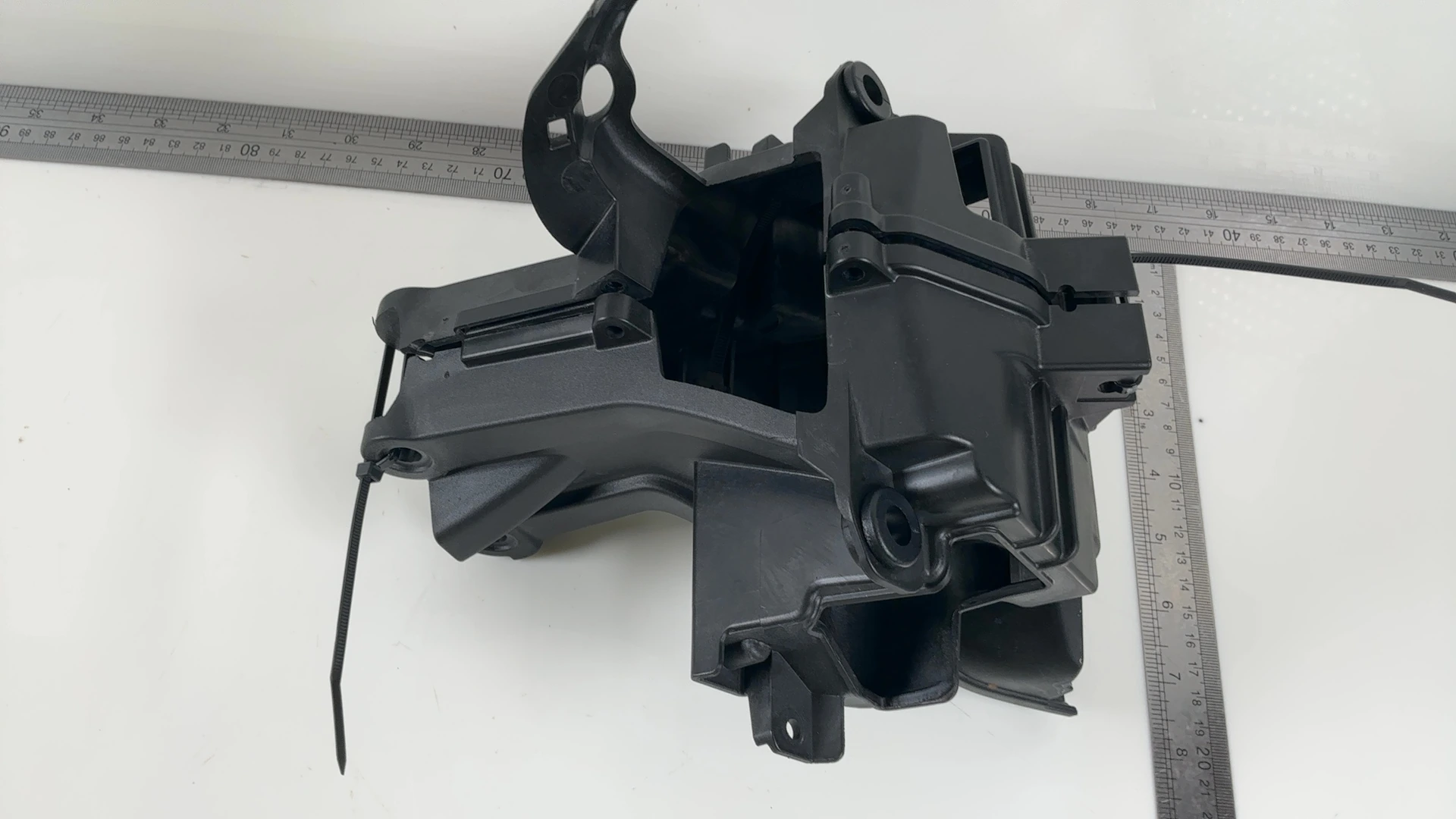 Aprilia Tuono V4 Factory 1100 Dashboard Support Bracket 2021-2026 OEM 2B008087 - Image 4